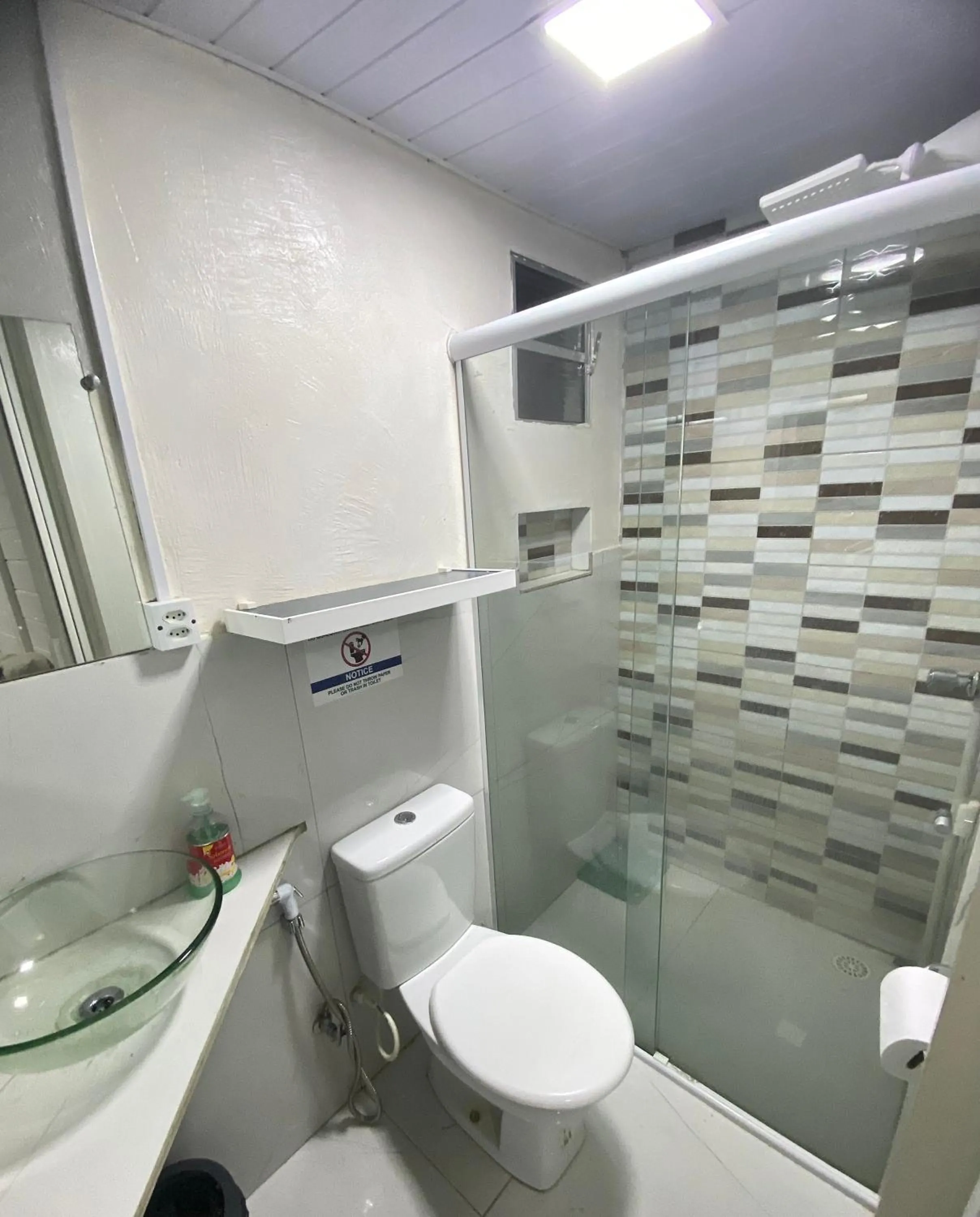 Shower in Pousada Rosemary Suítes