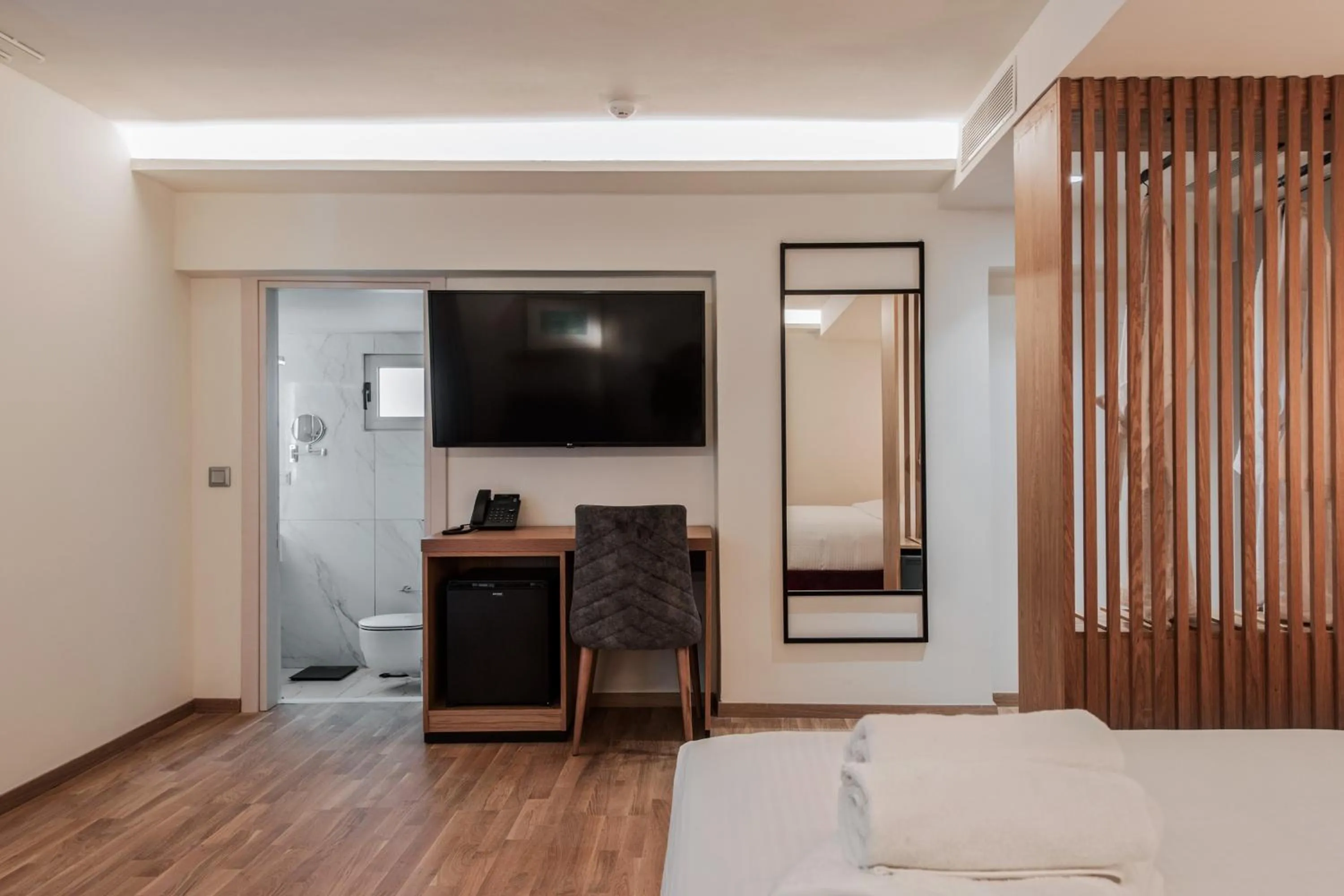 TV and multimedia in Urban Frame Acropolis