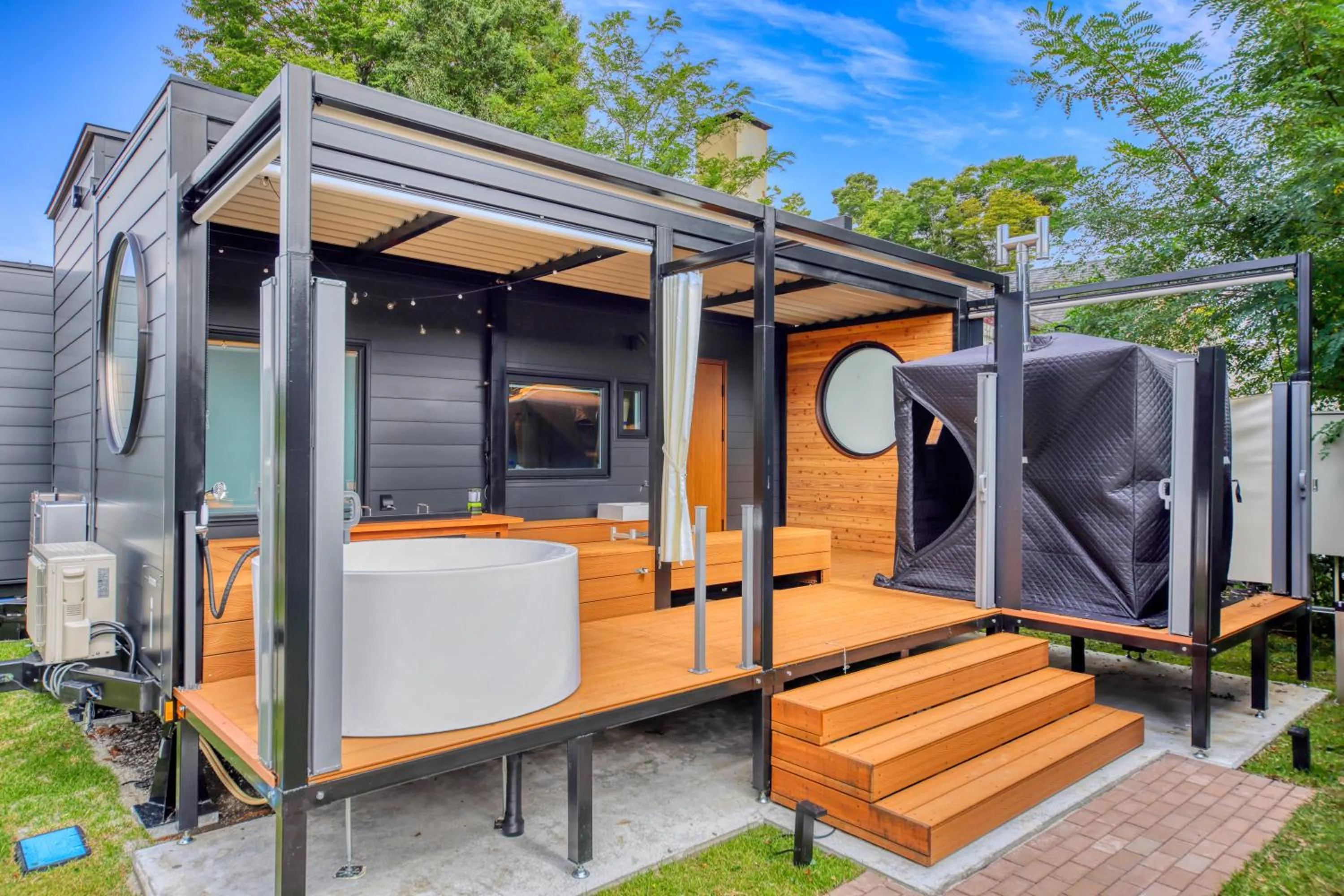 Property building in Piilo asobi&stay