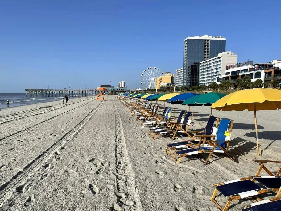 Beach in GolfView Villa/Center of MB/BEST View/End Unit