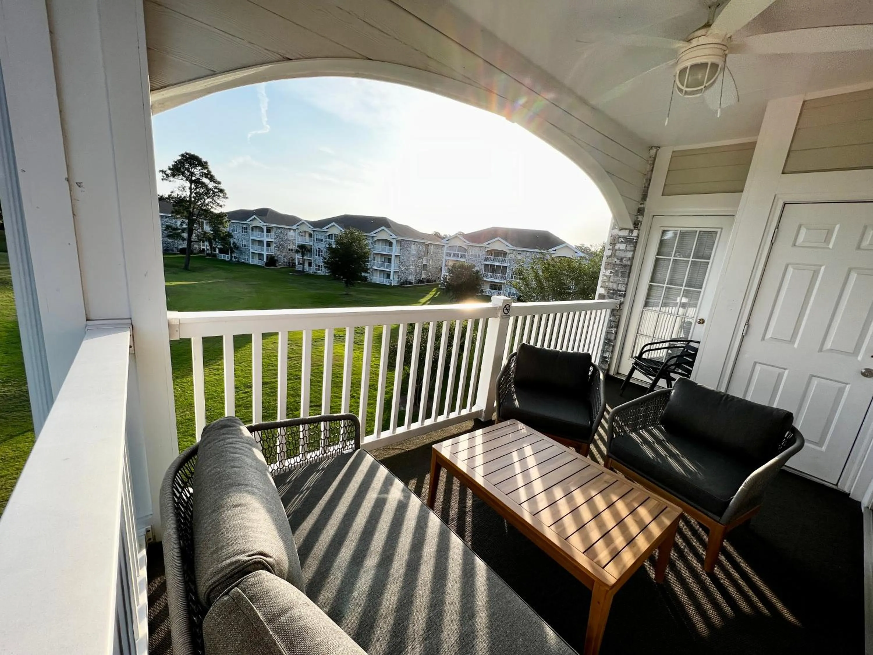 Patio in GolfView Villa/Center of MB/BEST View/End Unit