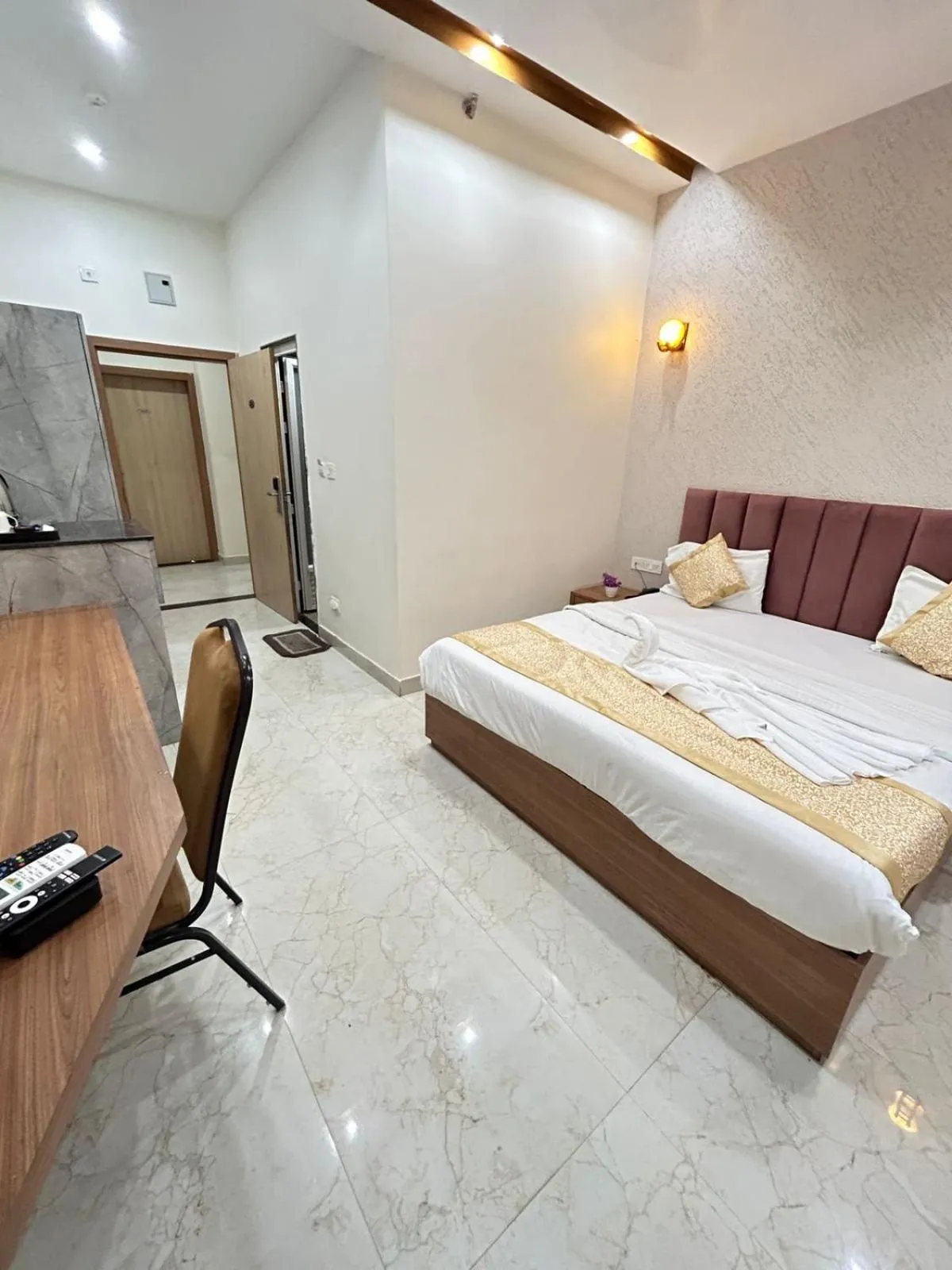 Bedroom, Bed in Hotel Satsang Grand