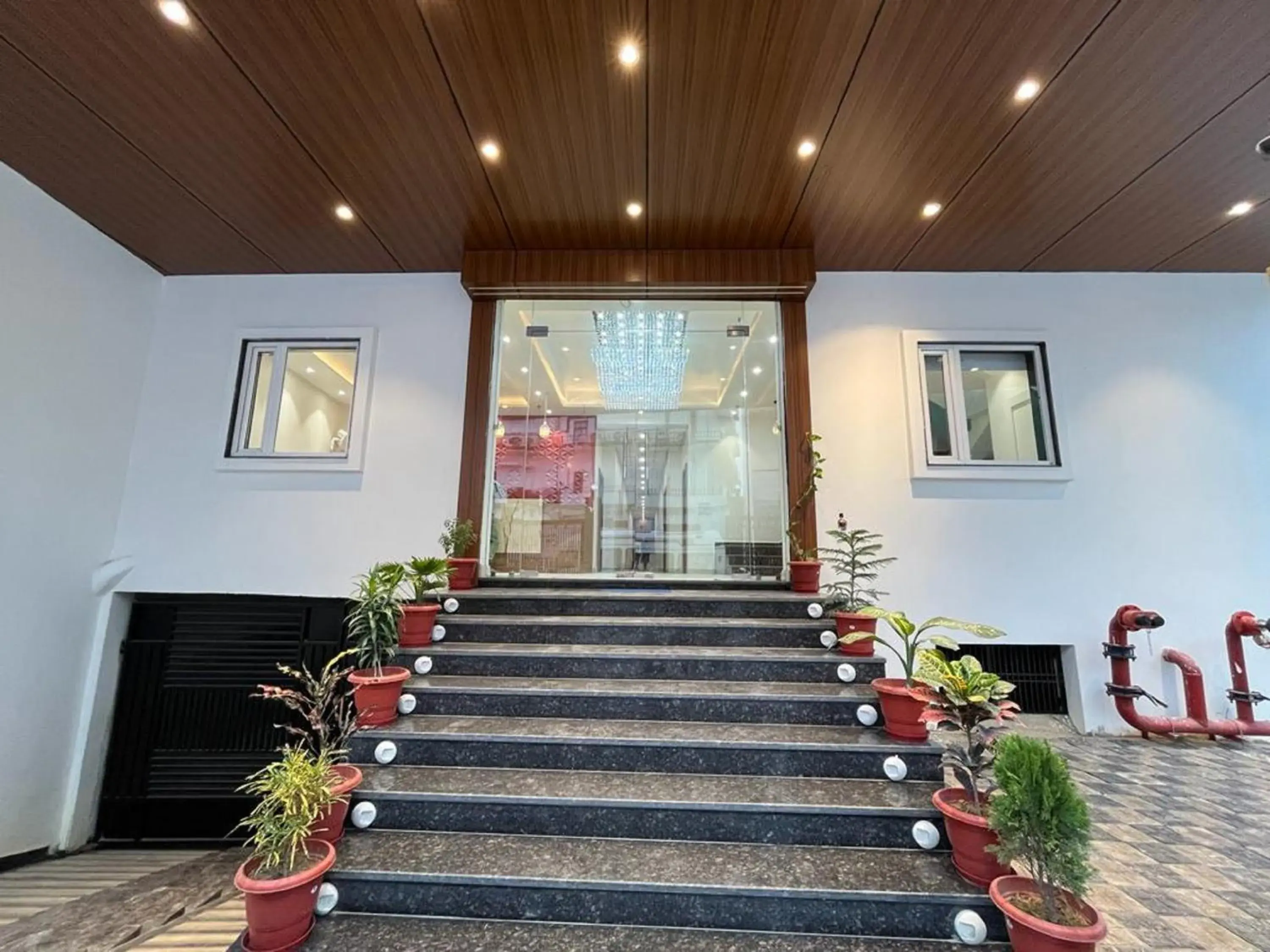 Facade/entrance in Hotel Satsang Grand Facade/entrance in Hotel Satsang Grand