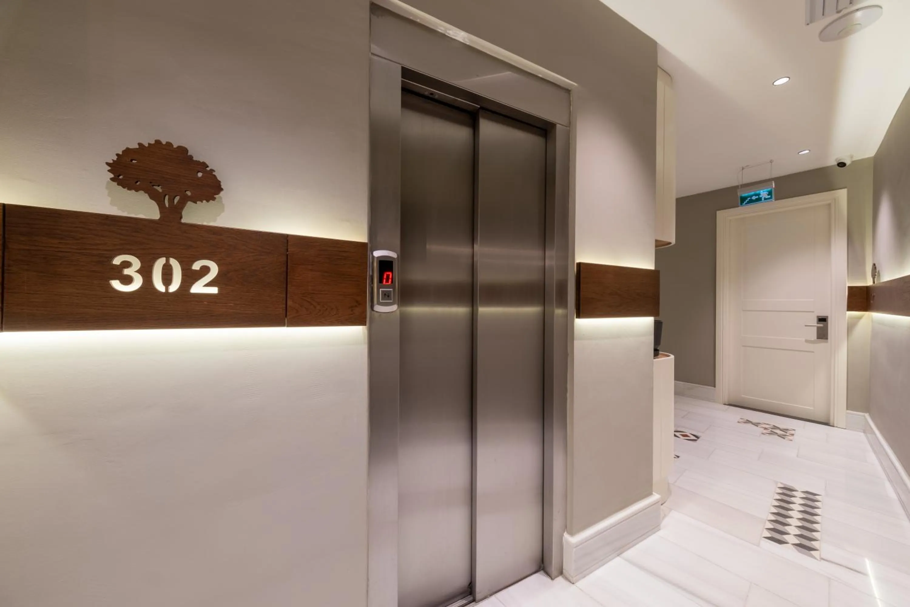 Shower in Hotel Balo