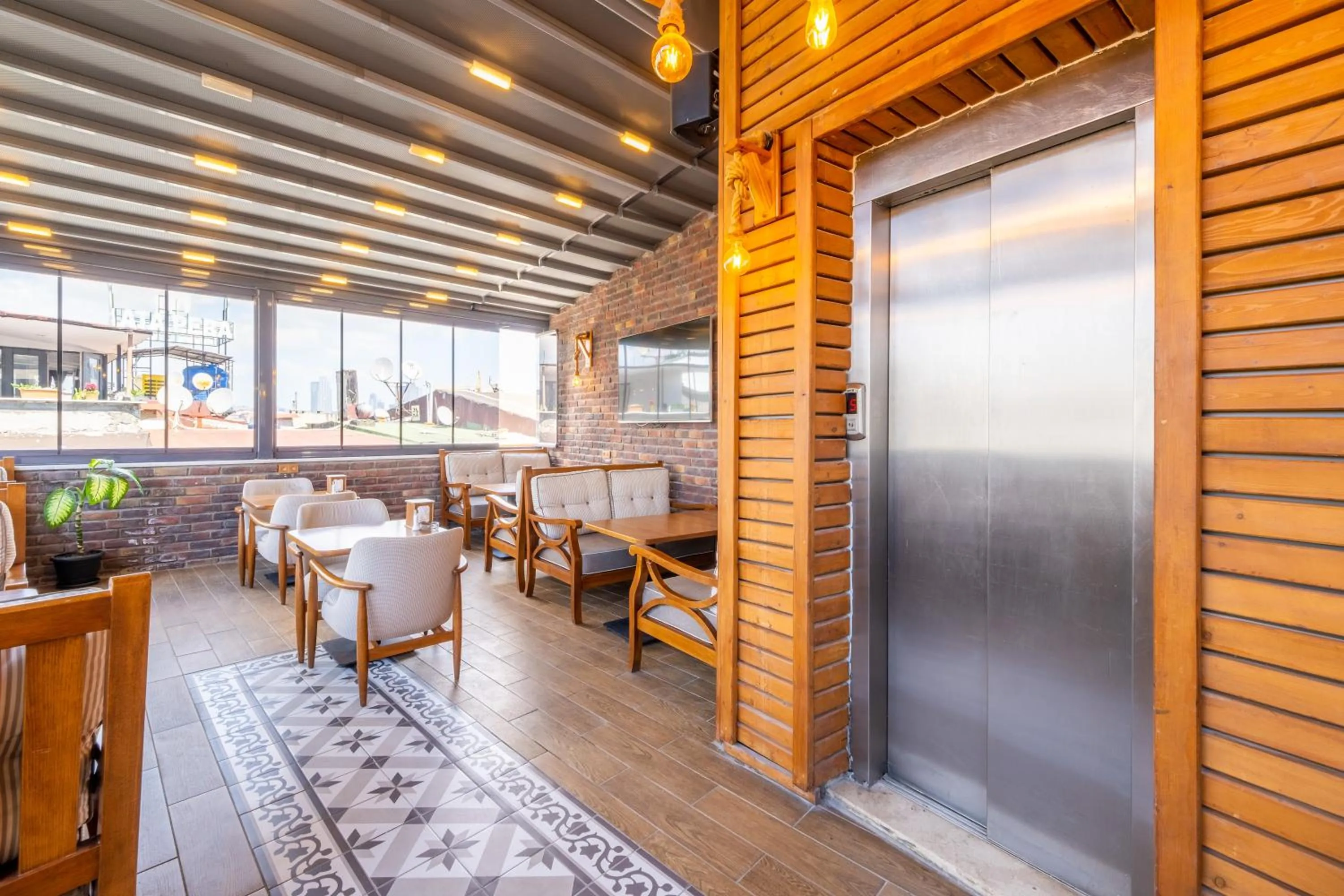 Banquet/Function facilities in Hotel Balo