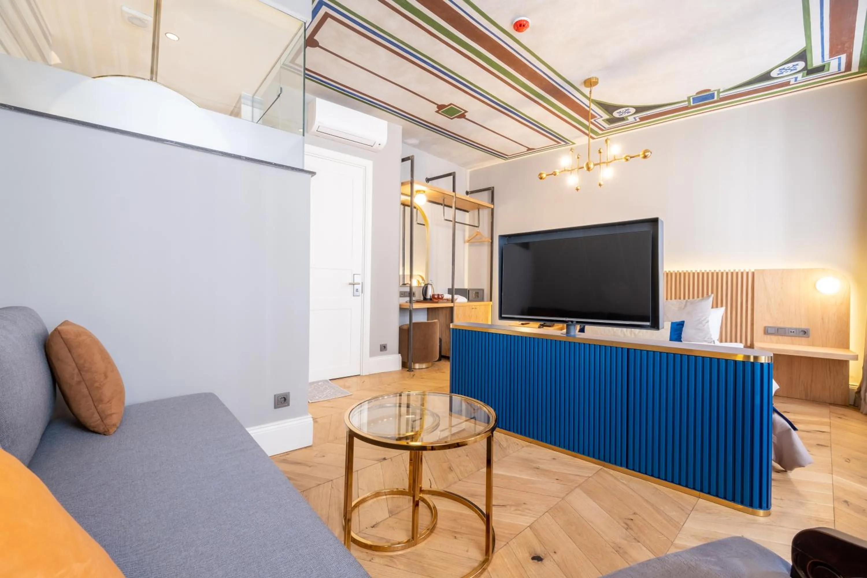 Communal lounge/ TV room in Hotel Balo