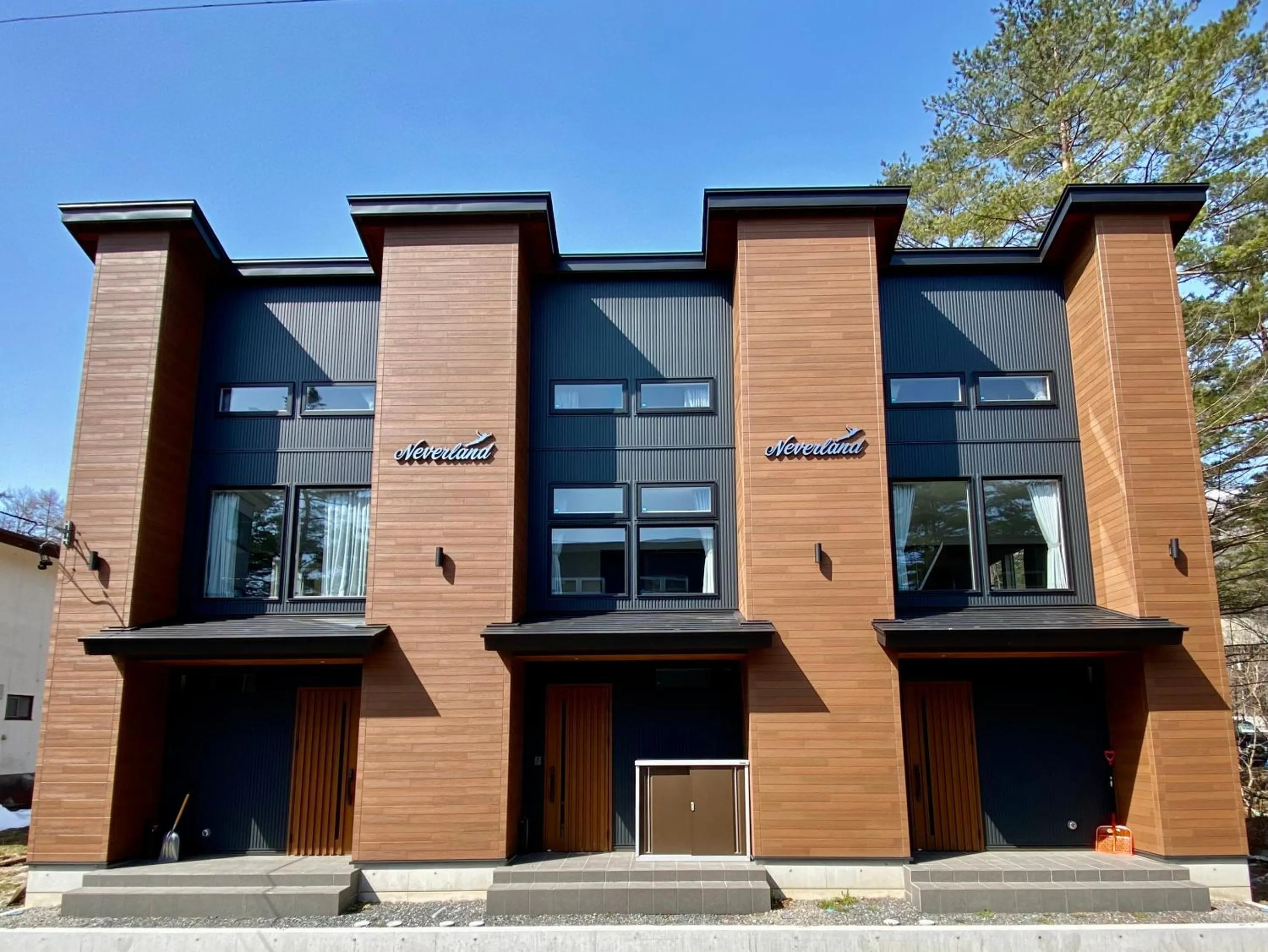 Property building in Neverland Chalet