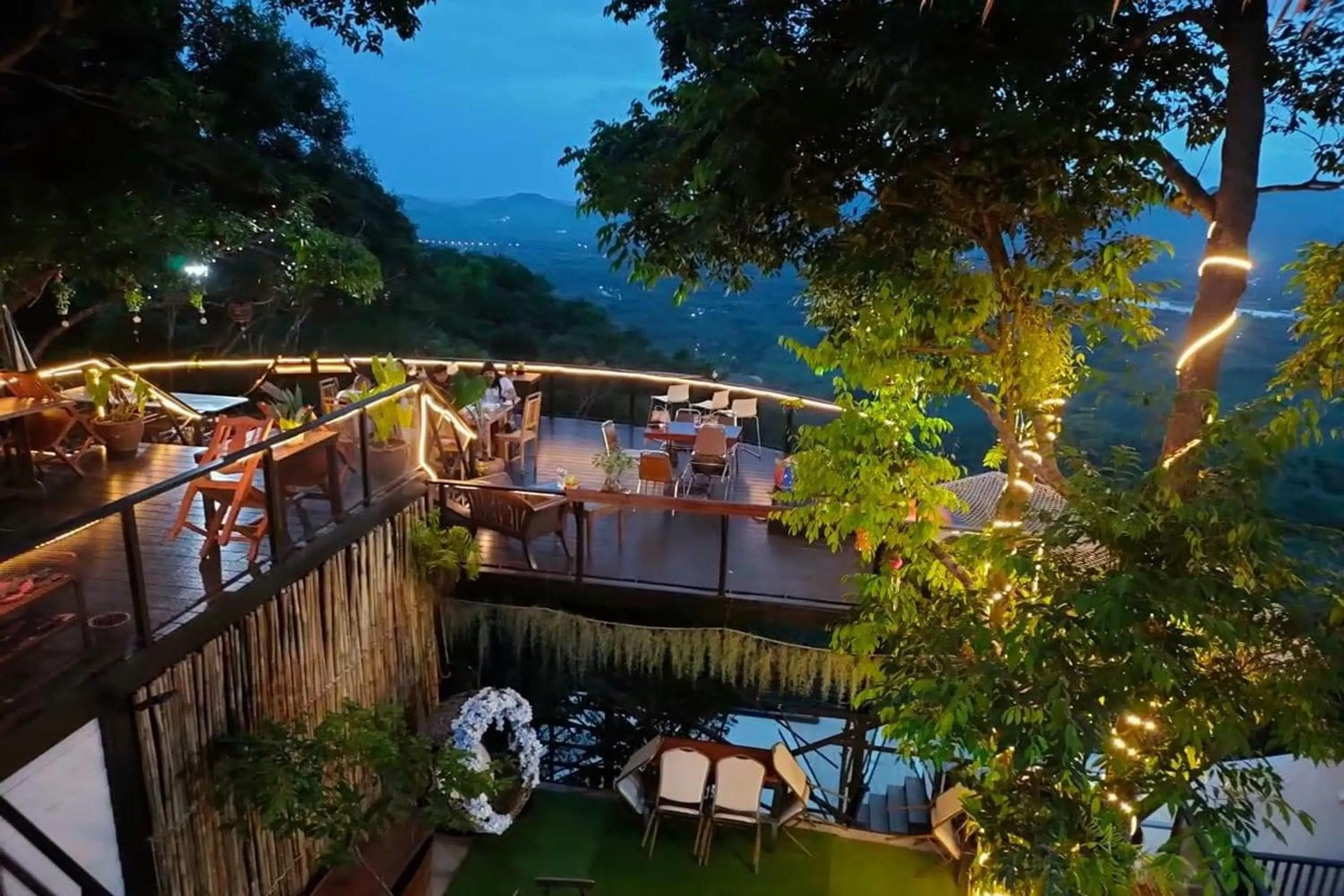 Mountain view in Kuan Khan Lao The Nine Bistro ควนคานหลาว เดอะไนท์ บิสโทร