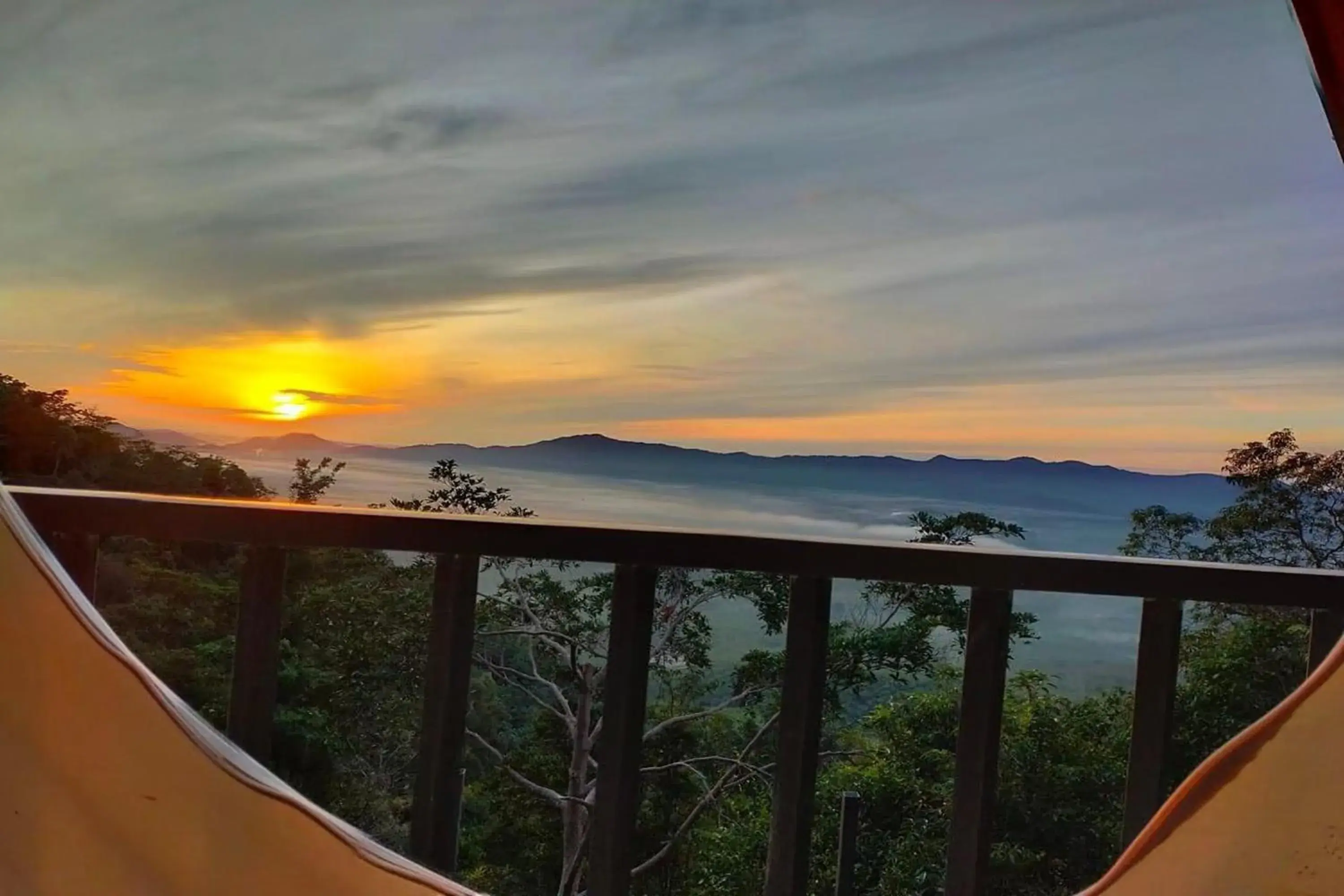 Mountain view in Kuan Khan Lao The Nine Bistro ควนคานหลาว เดอะไนท์ บิสโทร Mountain view in Kuan Khan Lao The Nine Bistro ควนคานหลาว เดอะไนท์ บิสโทร