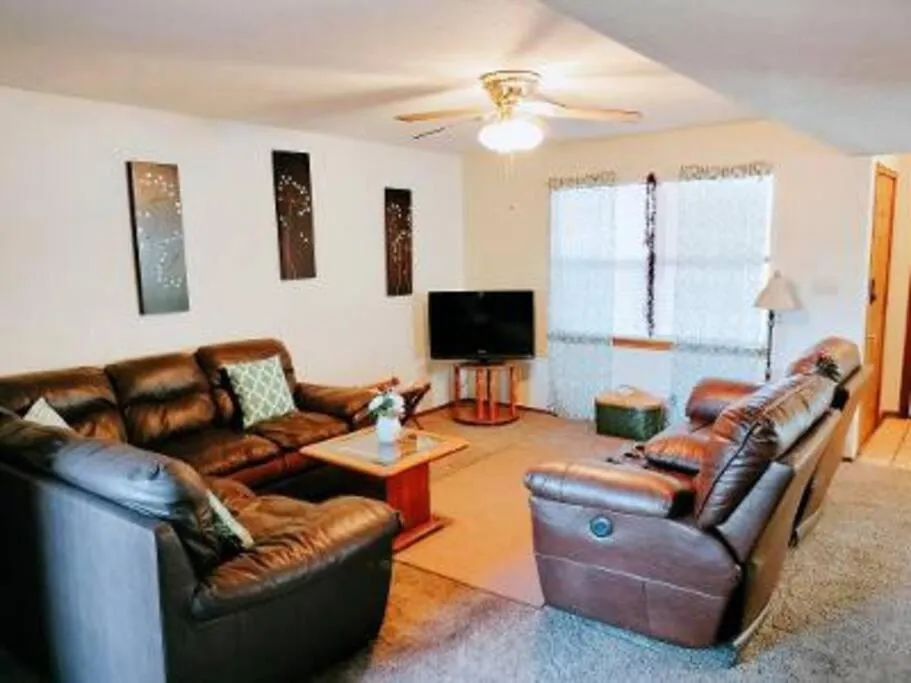 Golden Sunflower's Apt C