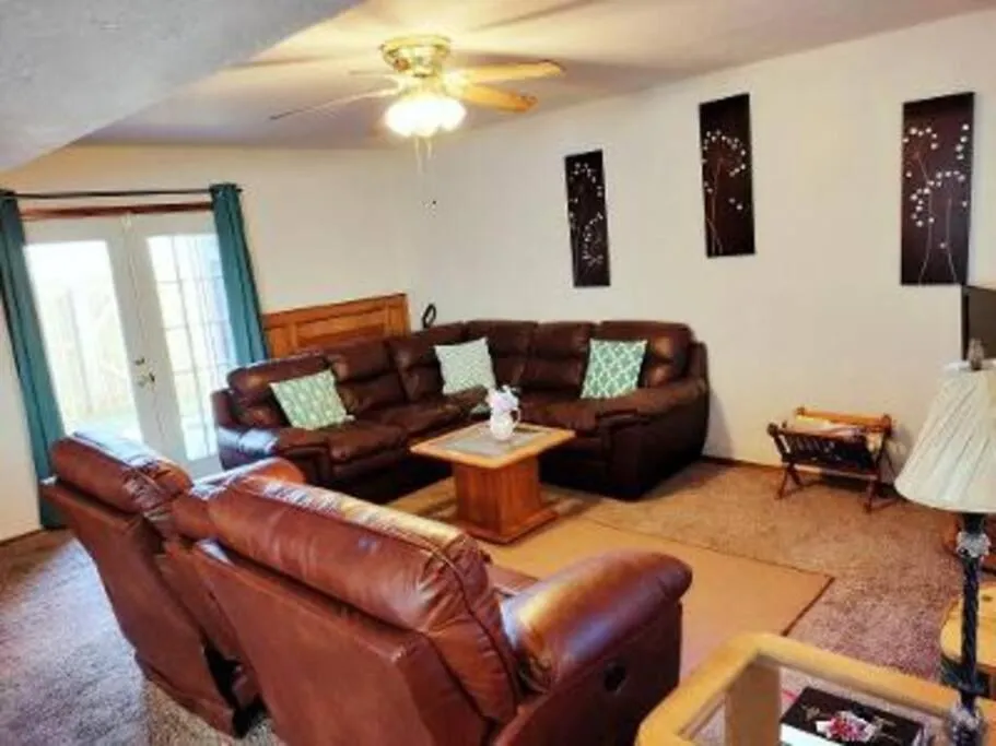 Golden Sunflower's Apt C