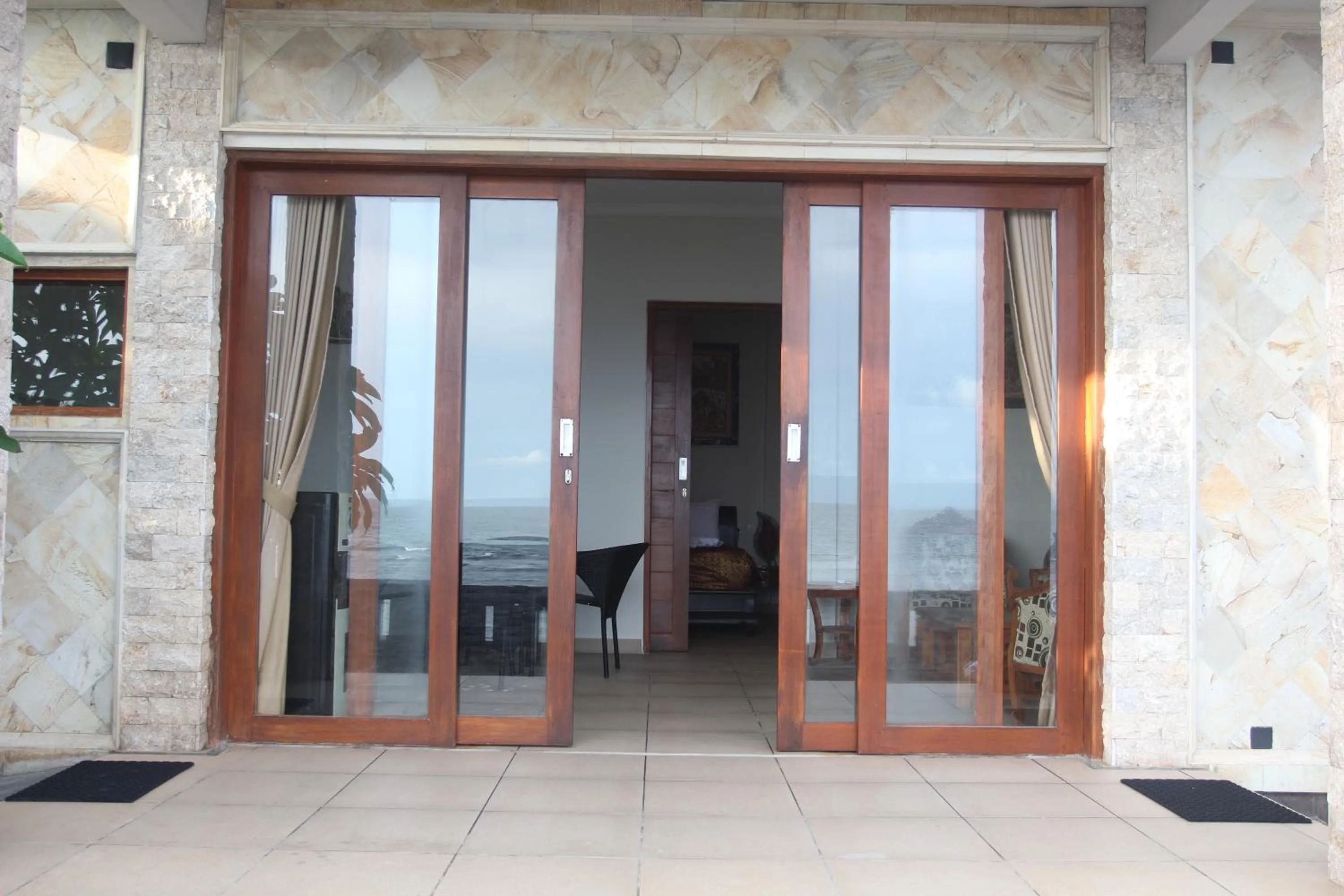 Balcony/Terrace in Temple Cafe & Seaside Cottages