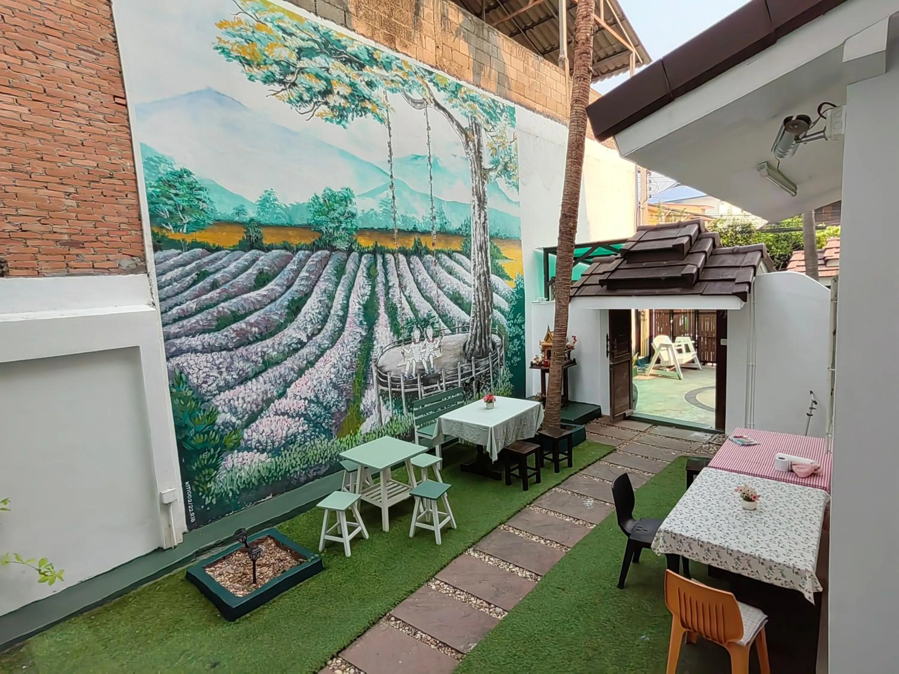 Spring in Kaysorn Residence and Guest House