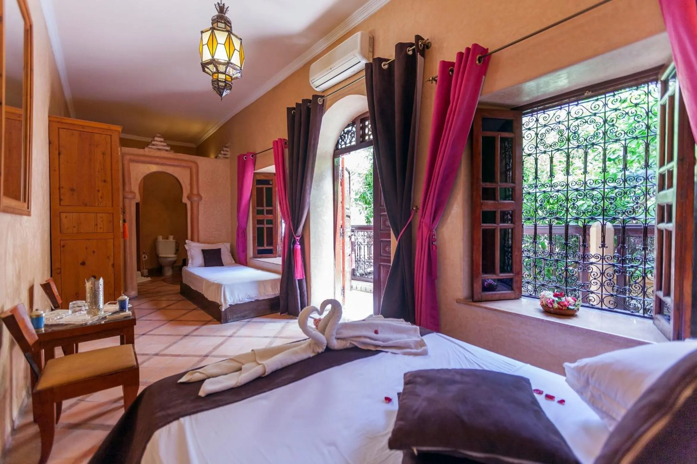 Bed in Riad Louaya