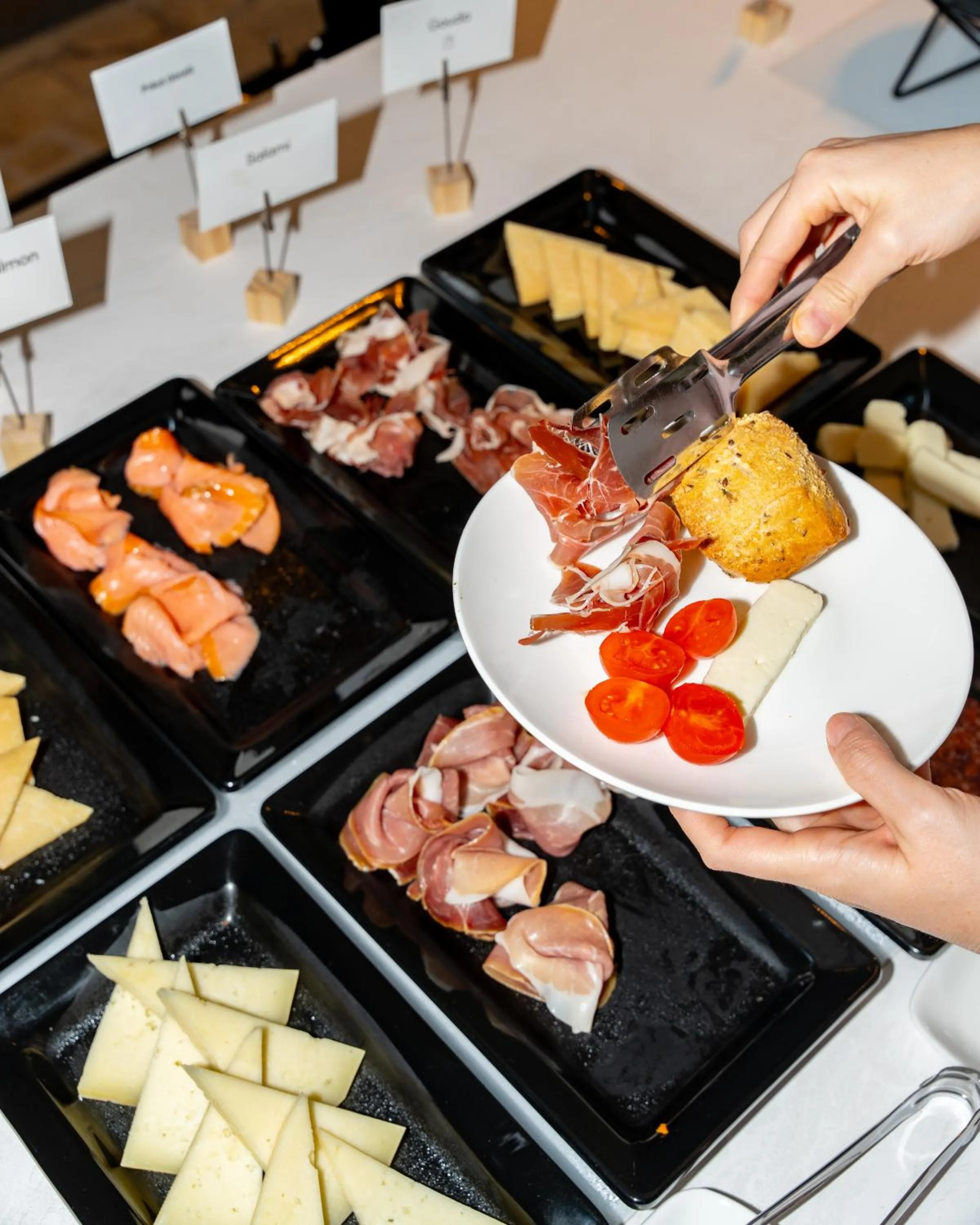 Food and drinks in LIOQA Resort