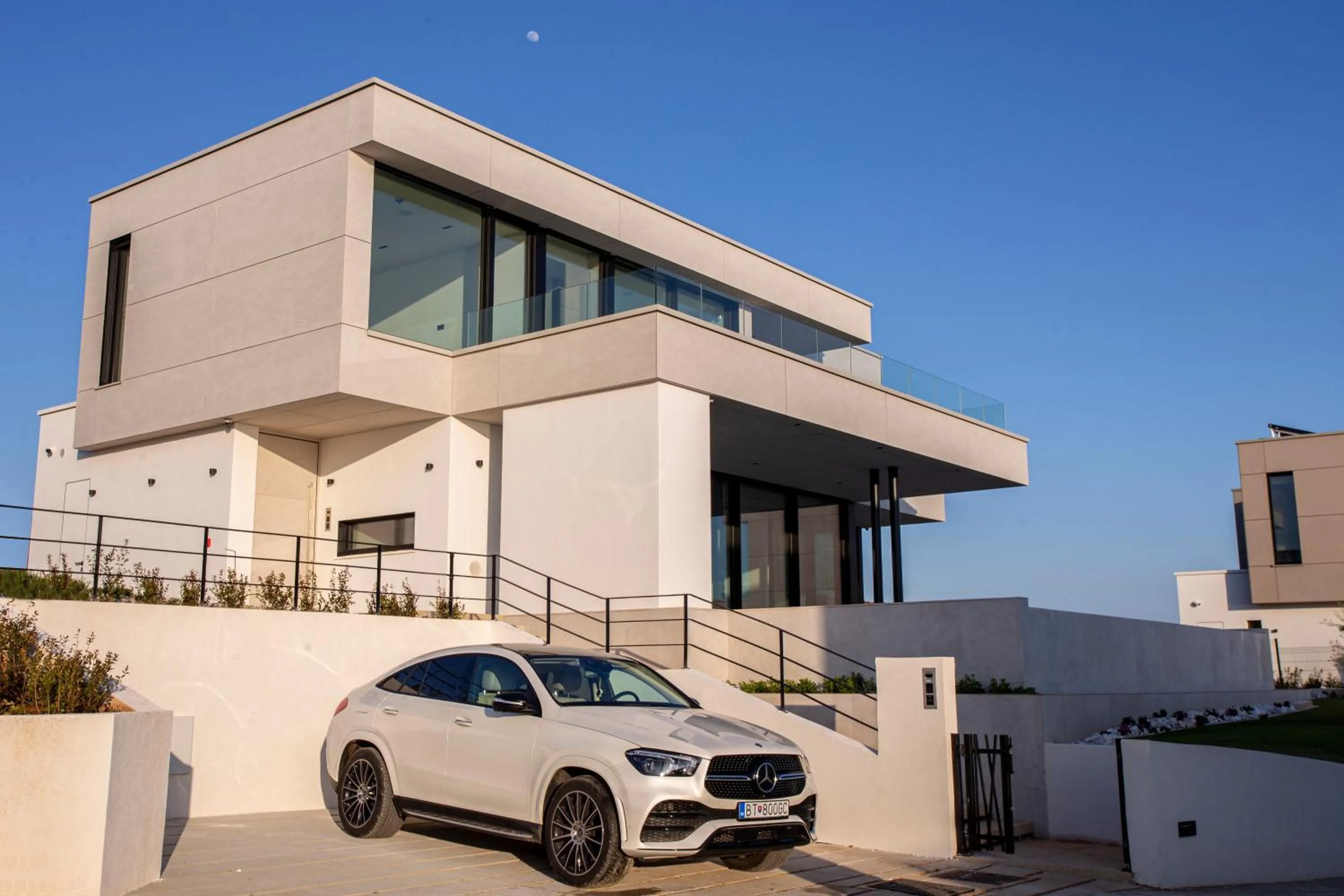 Property building in LIOQA Resort