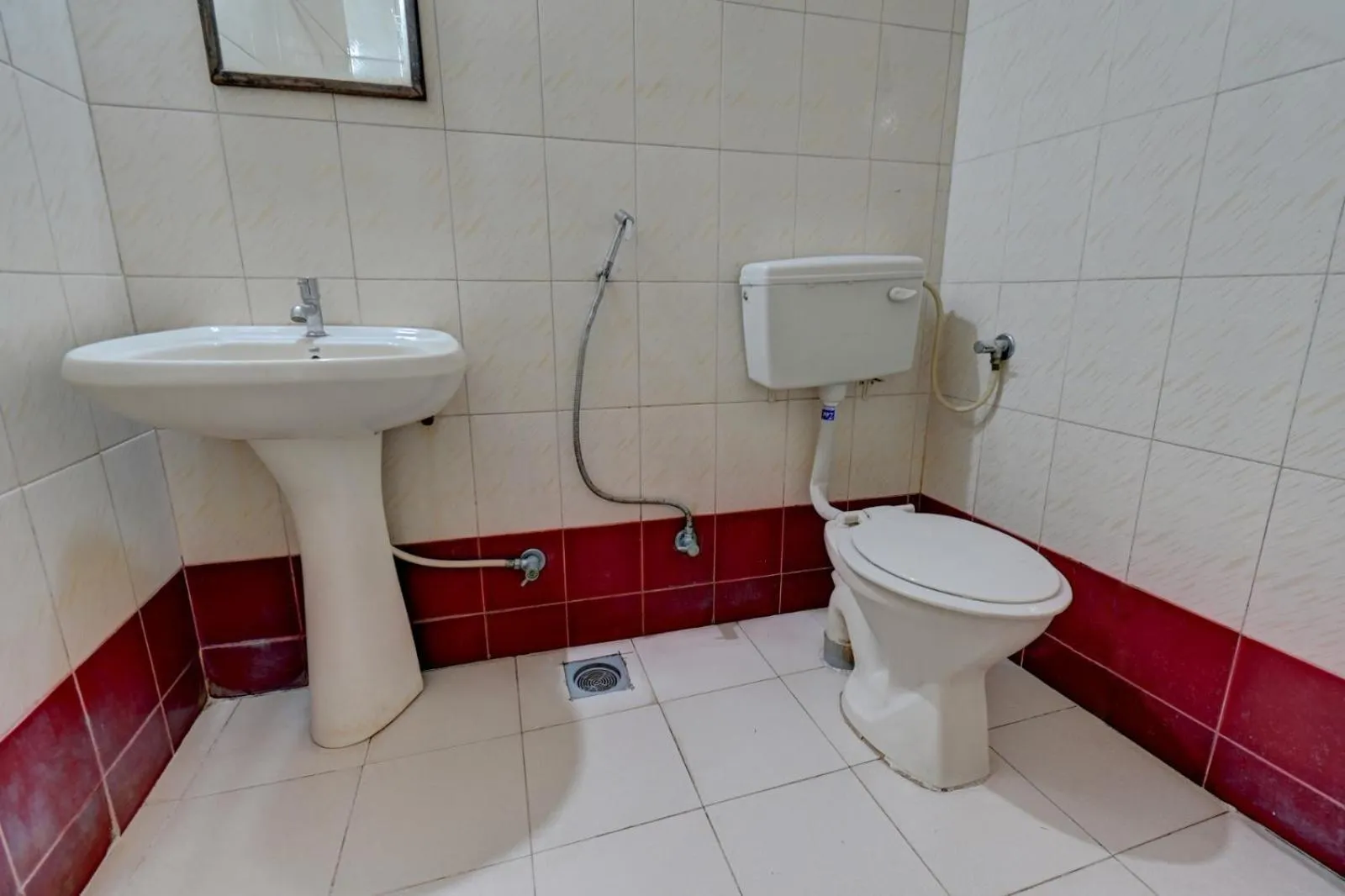 Bathroom in Hotel Vikrant