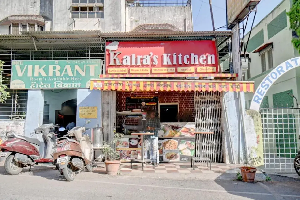 Property building in Hotel Vikrant Property building in Hotel Vikrant