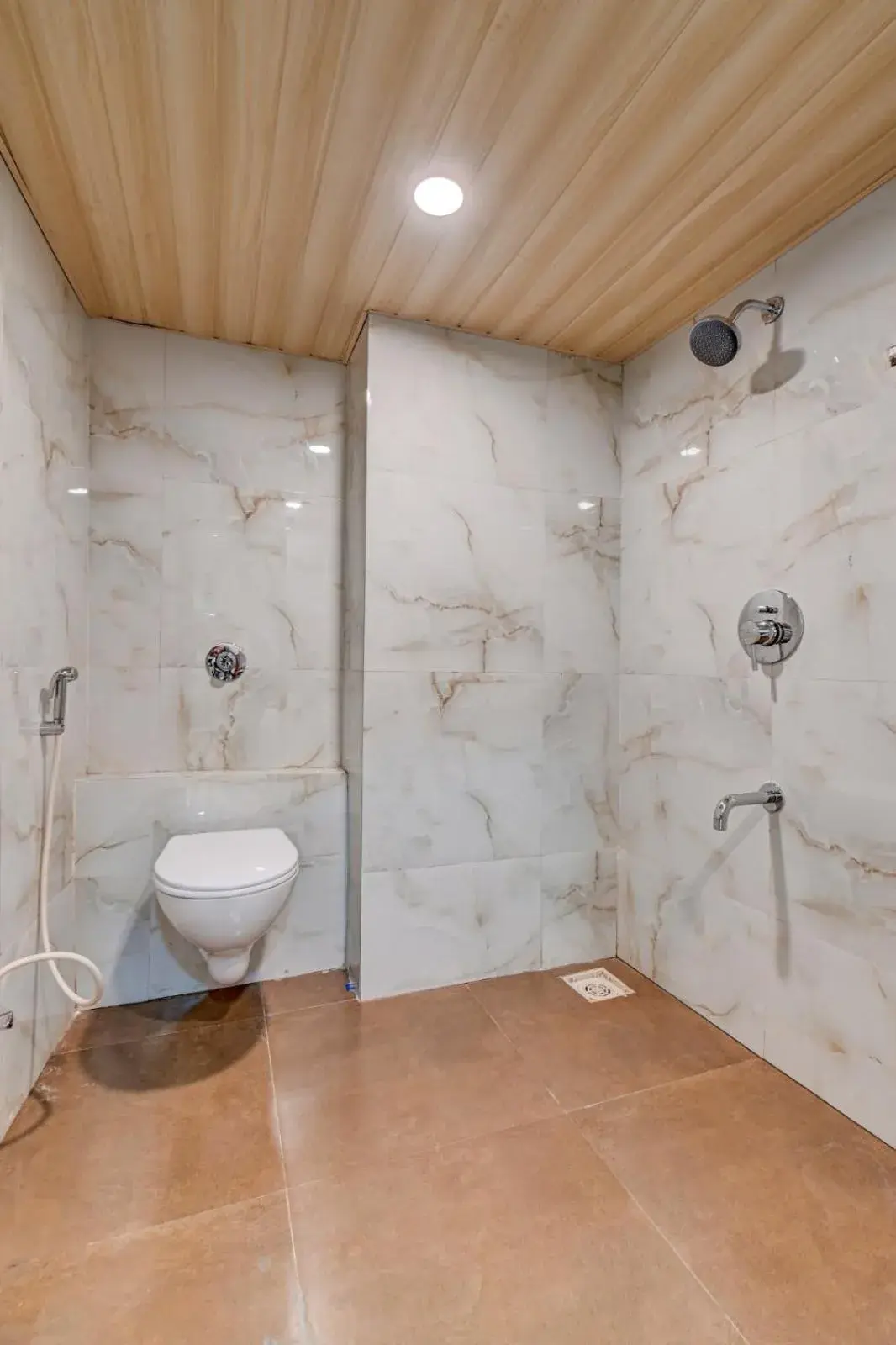 Bathroom in Hotel Vikrant Bathroom in Hotel Vikrant