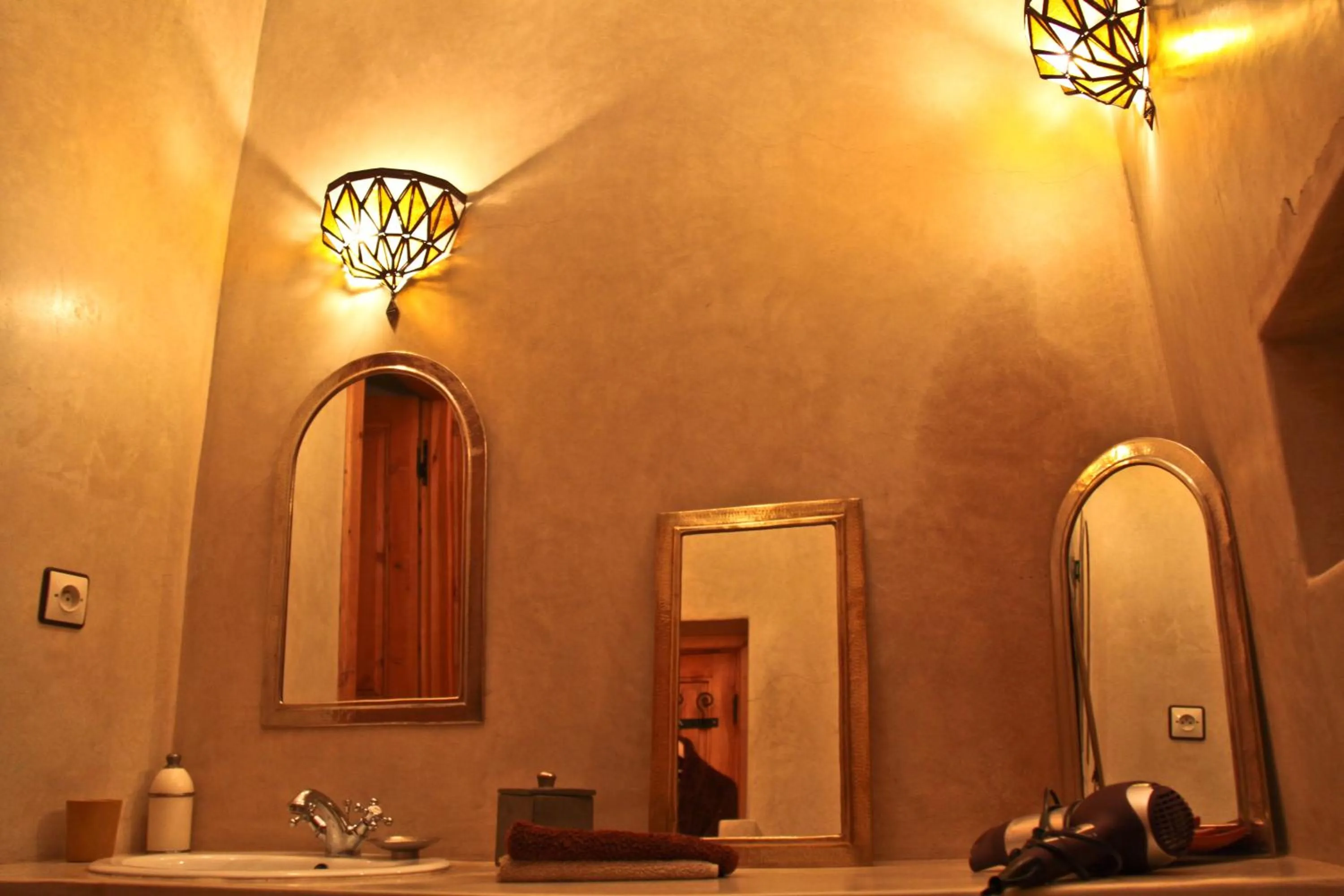 Bathroom in Riad Mariana