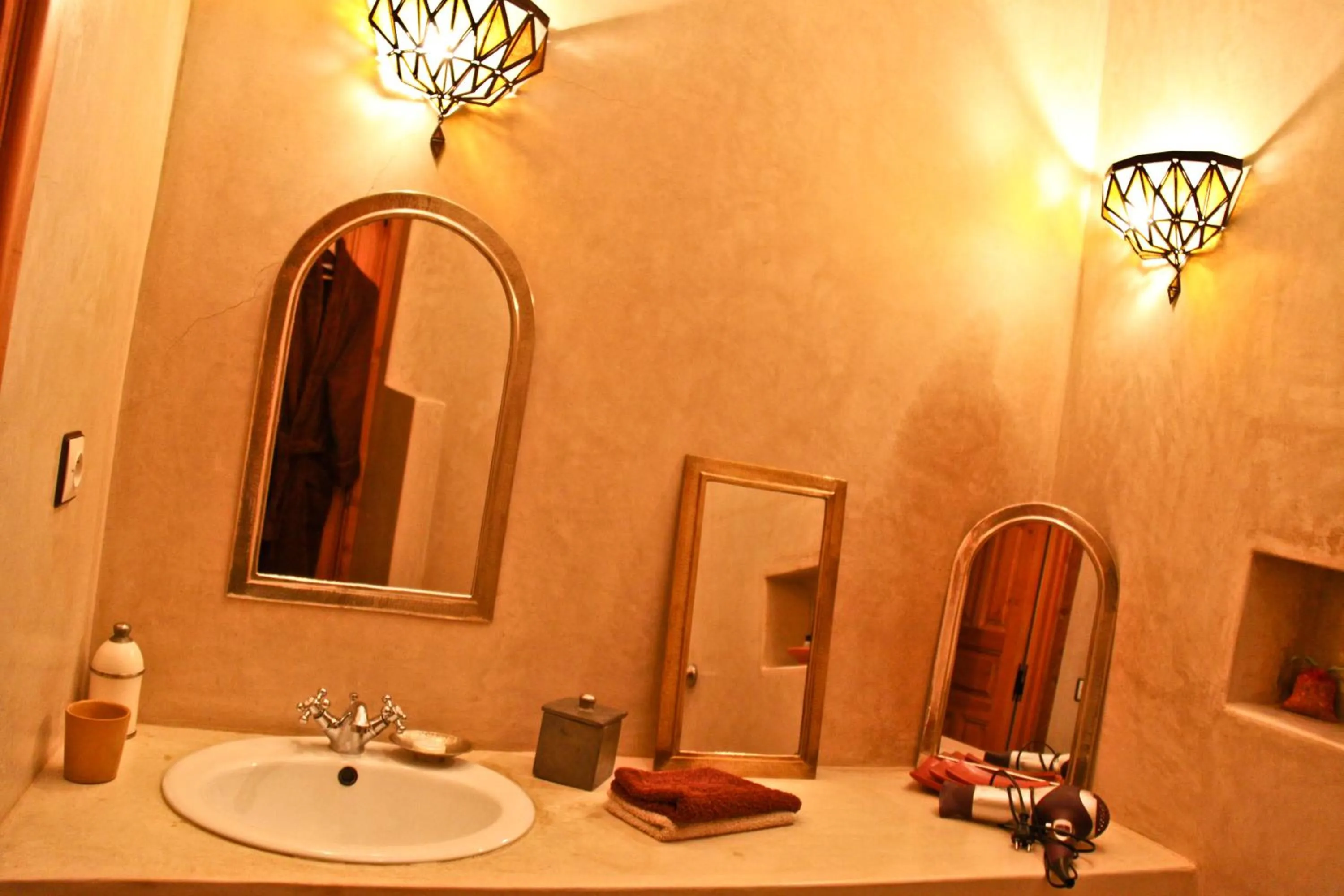Bathroom in Riad Mariana