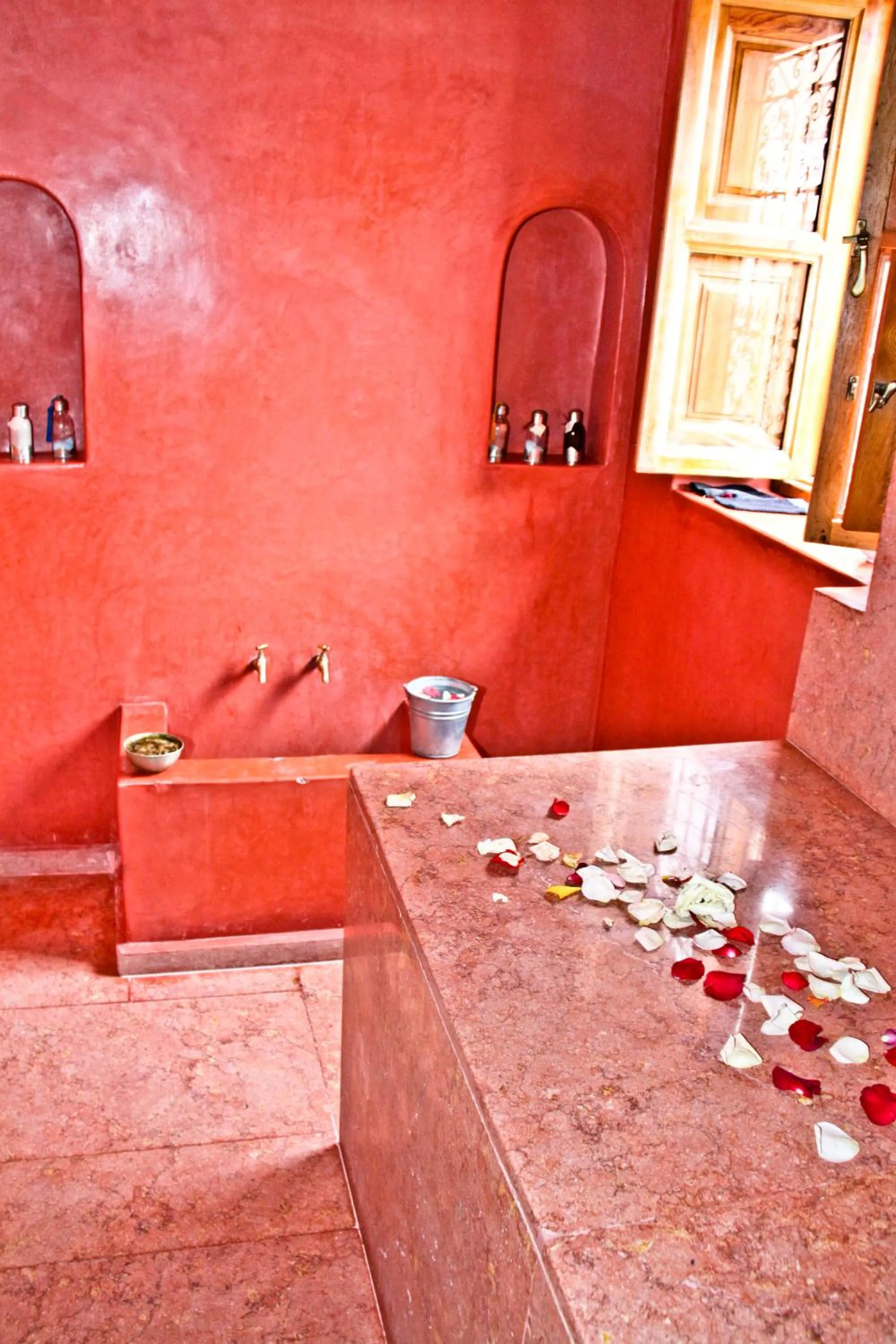 Massage in Riad Mariana