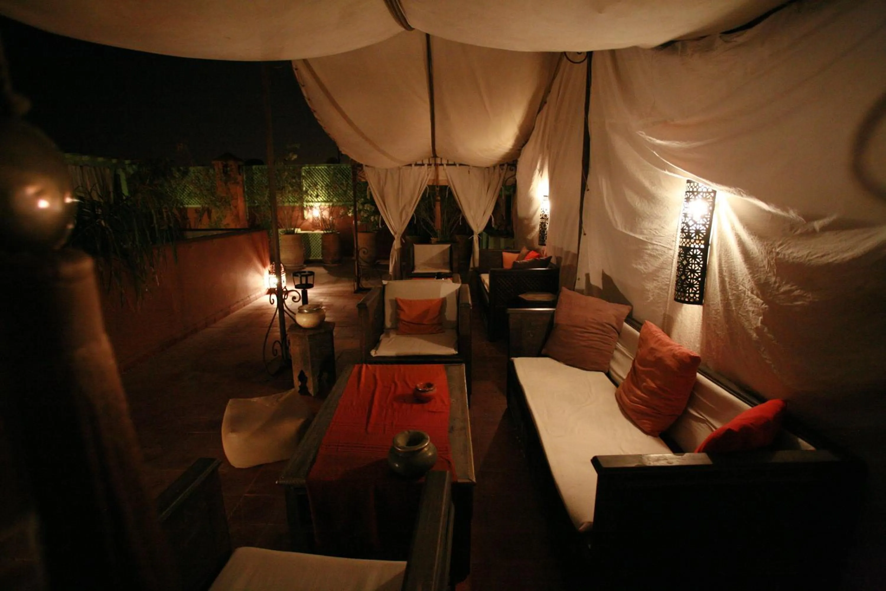 Patio, Bed in Riad Mariana