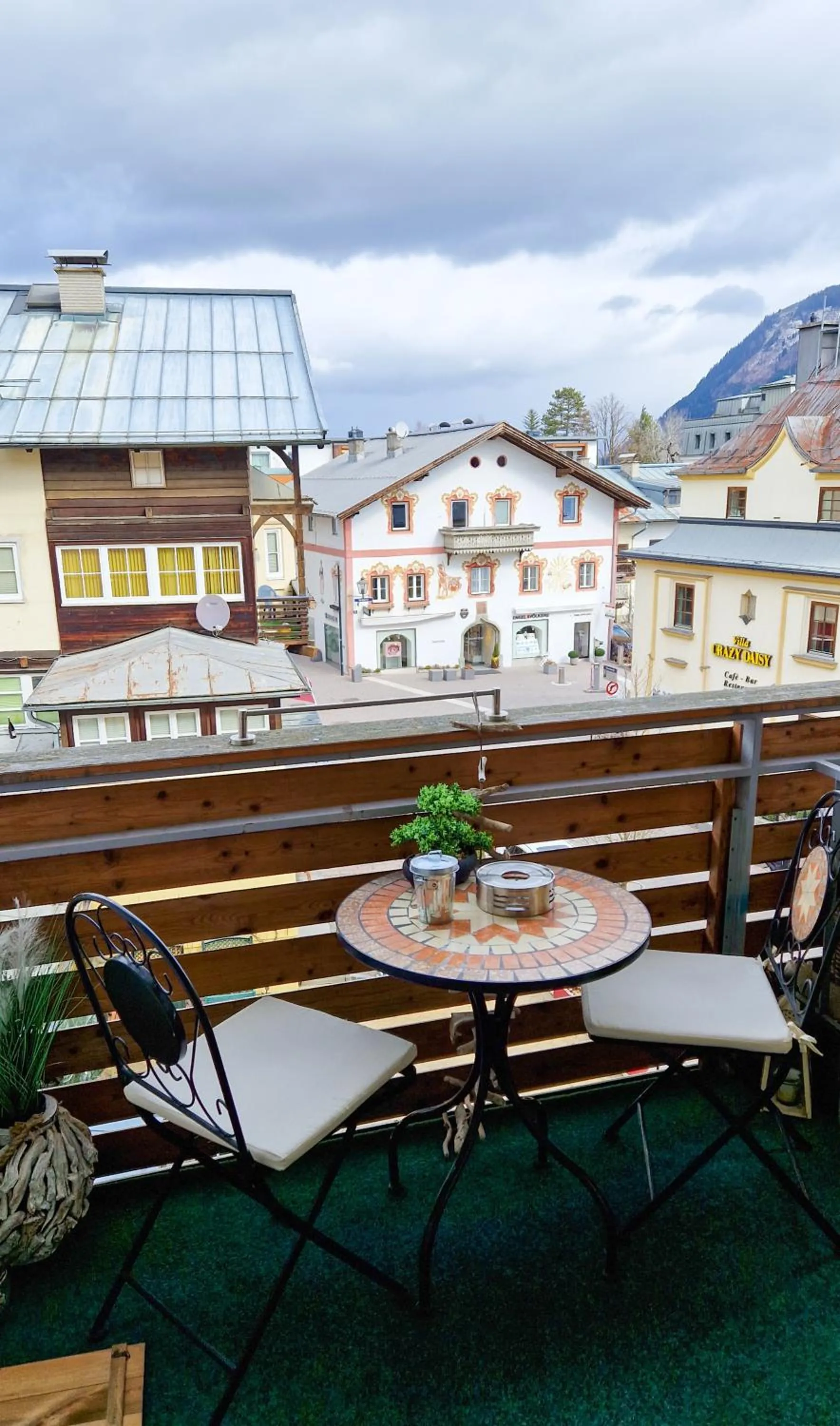 Balcony/Terrace in Apartment Dreamski Zell am See town, near lake