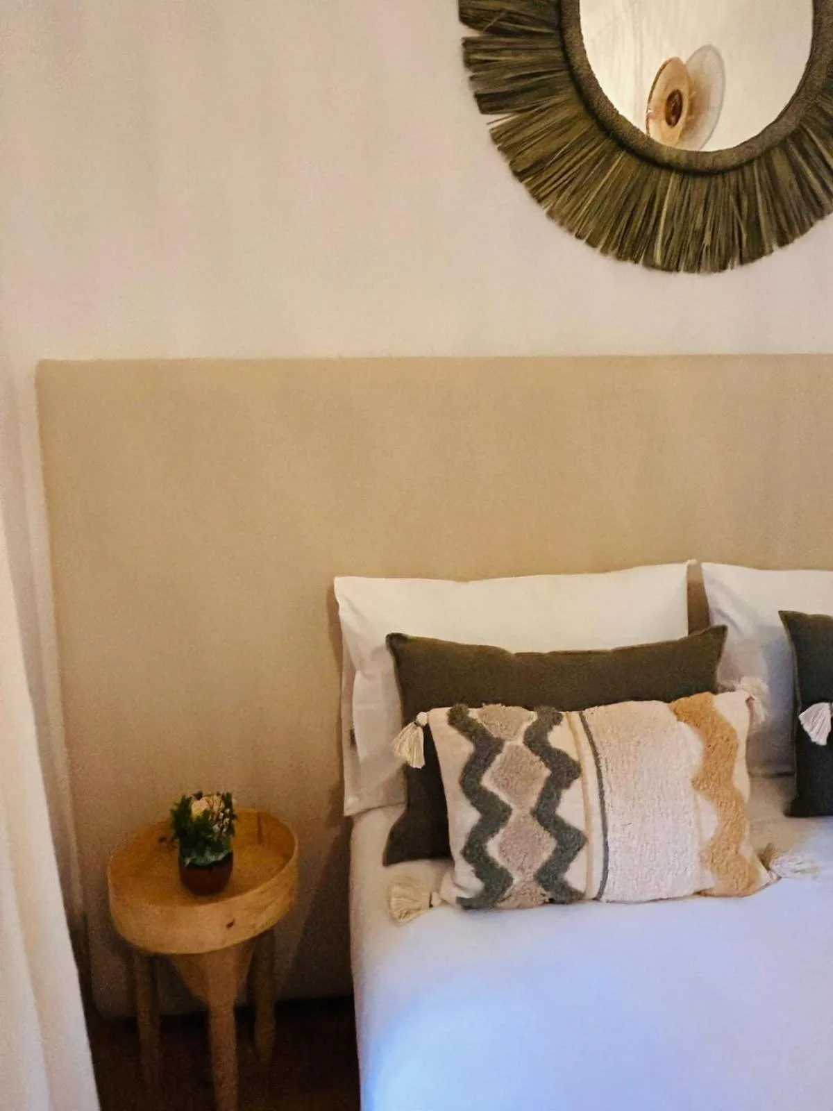 Photo of the whole room, Bed in Riad Bamaga