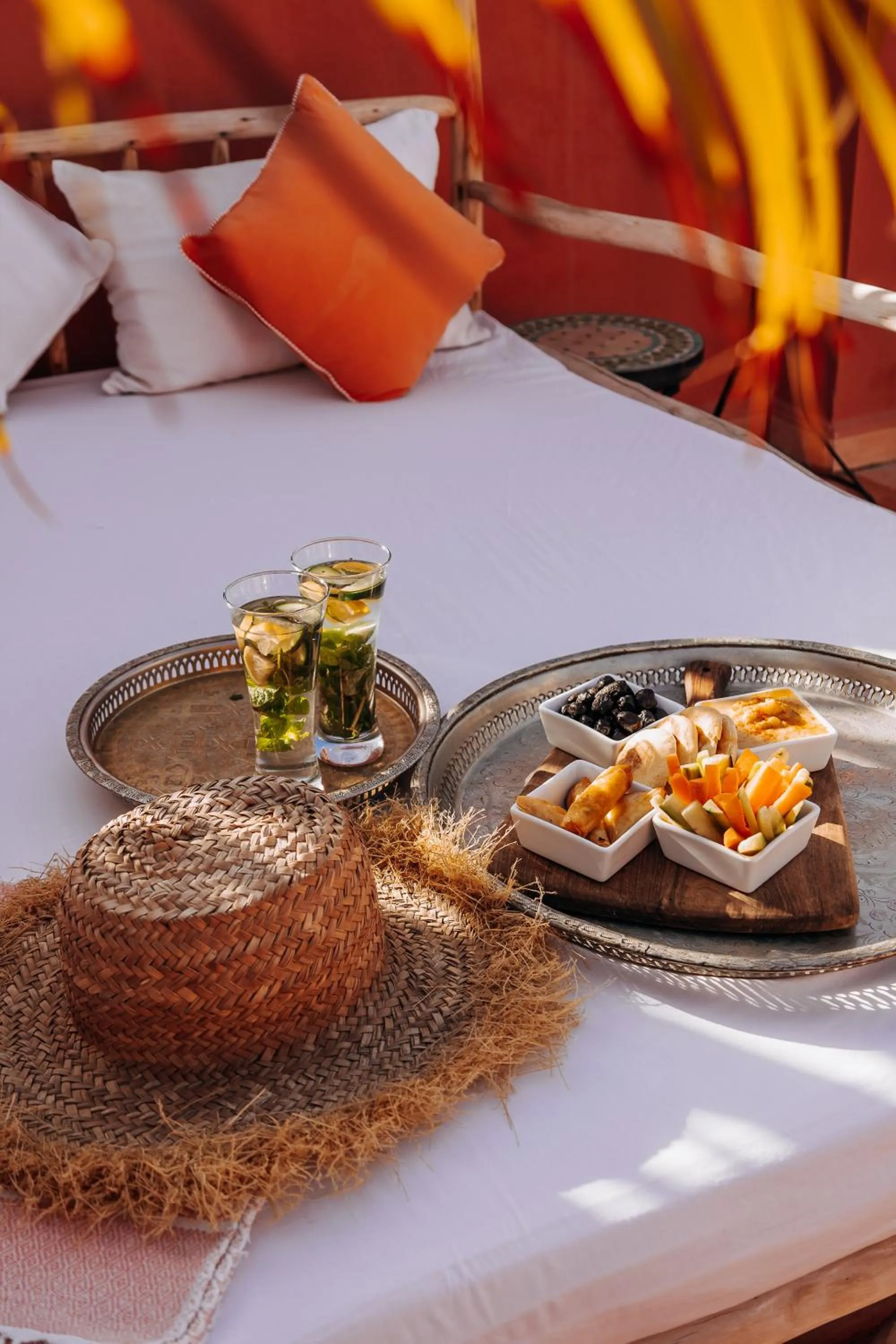 Restaurant/places to eat in Riad Bamaga