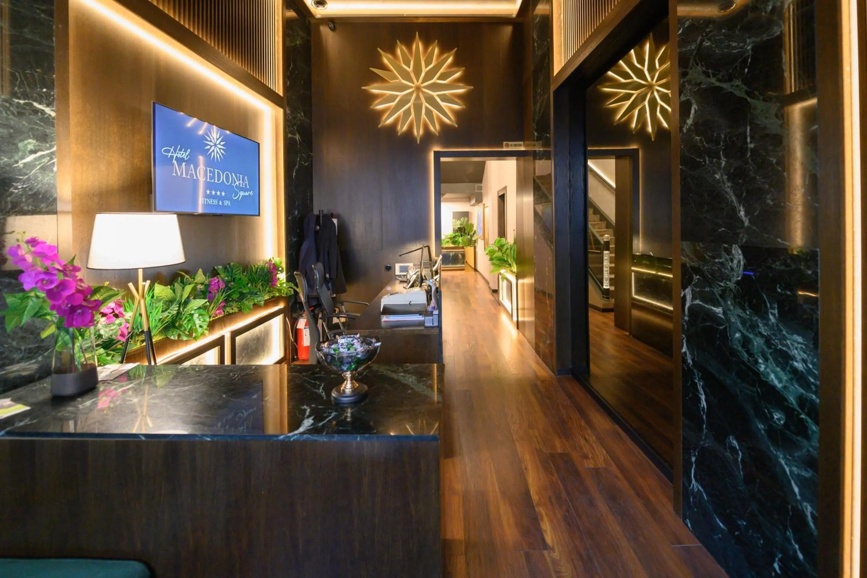 Lobby or reception in Hotel Macedonia Square