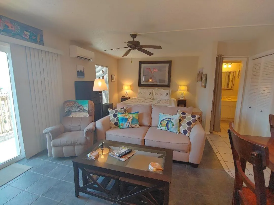 Other in Bay Tree B4