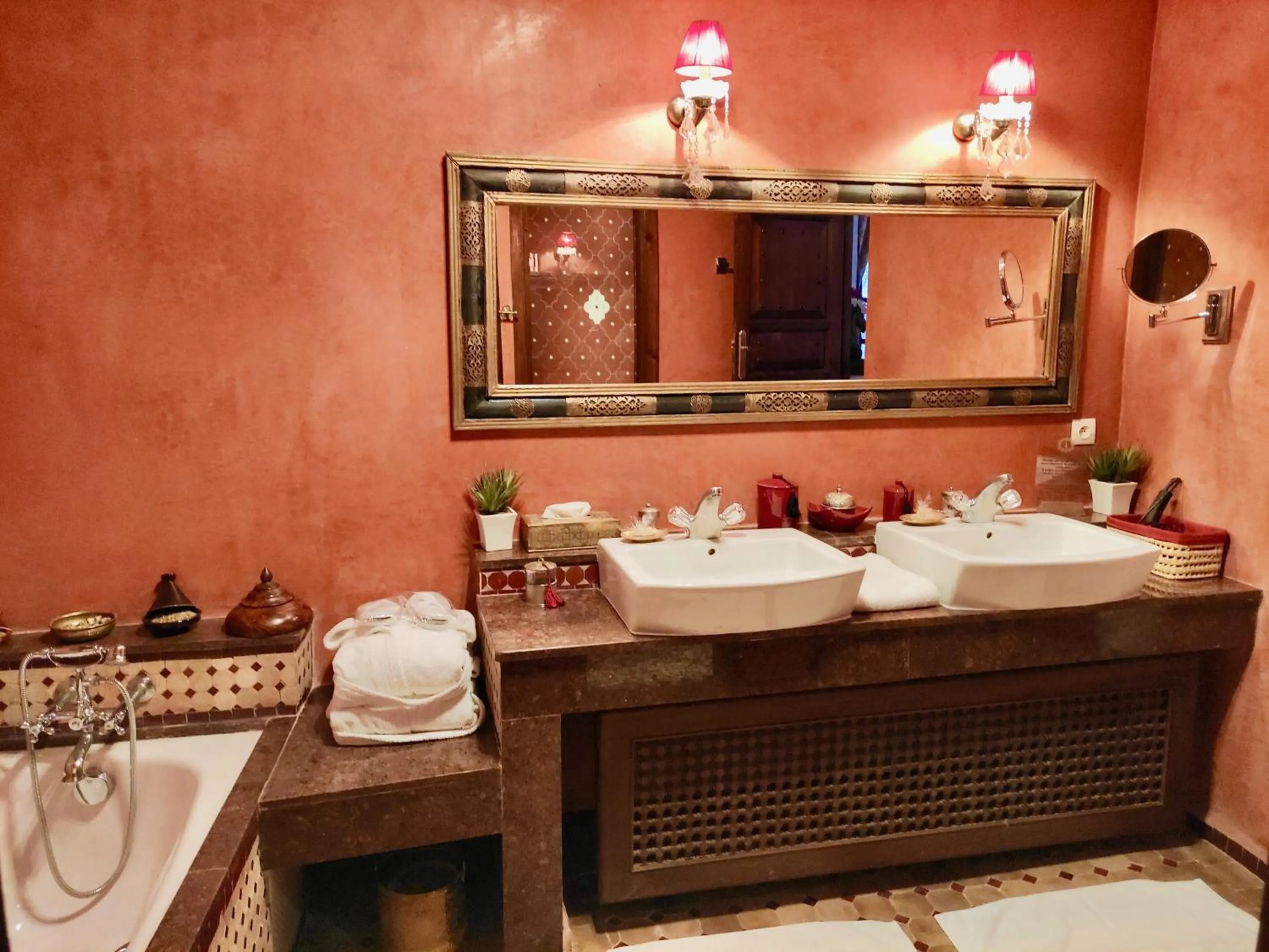 Bathroom in Riad Le Calife