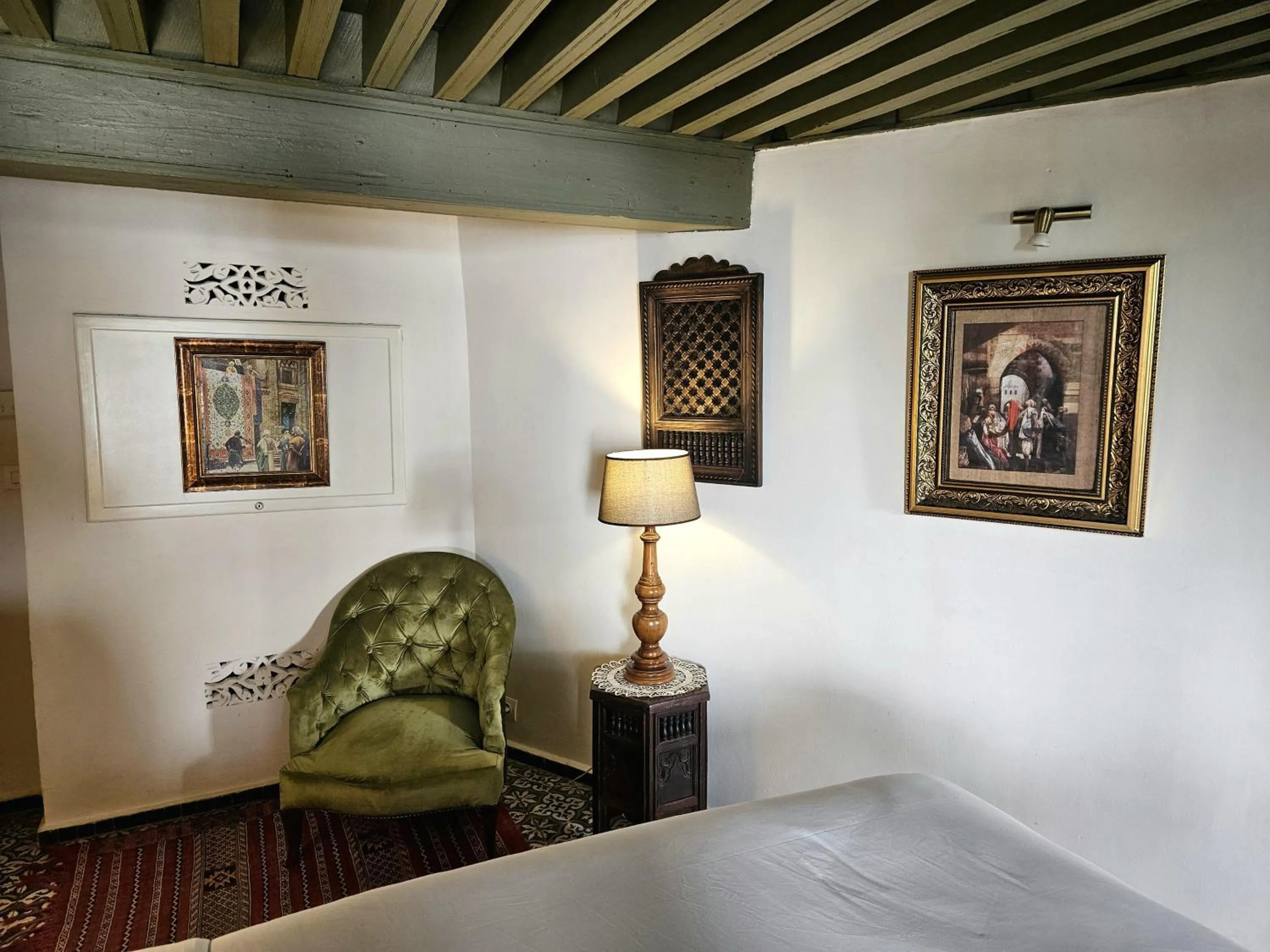 Decorative detail, Bed in Riad Le Calife