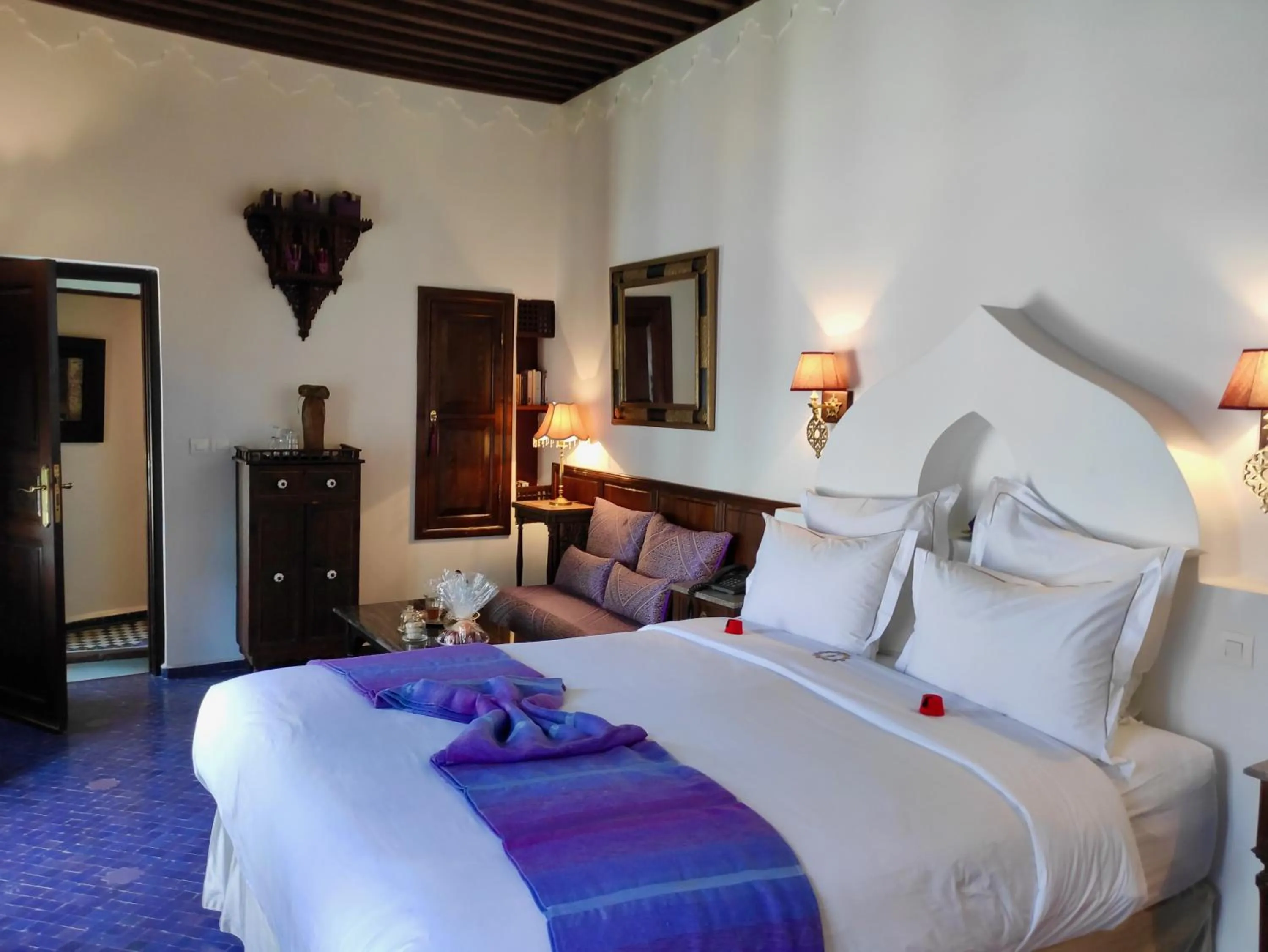 Bed in Riad Le Calife