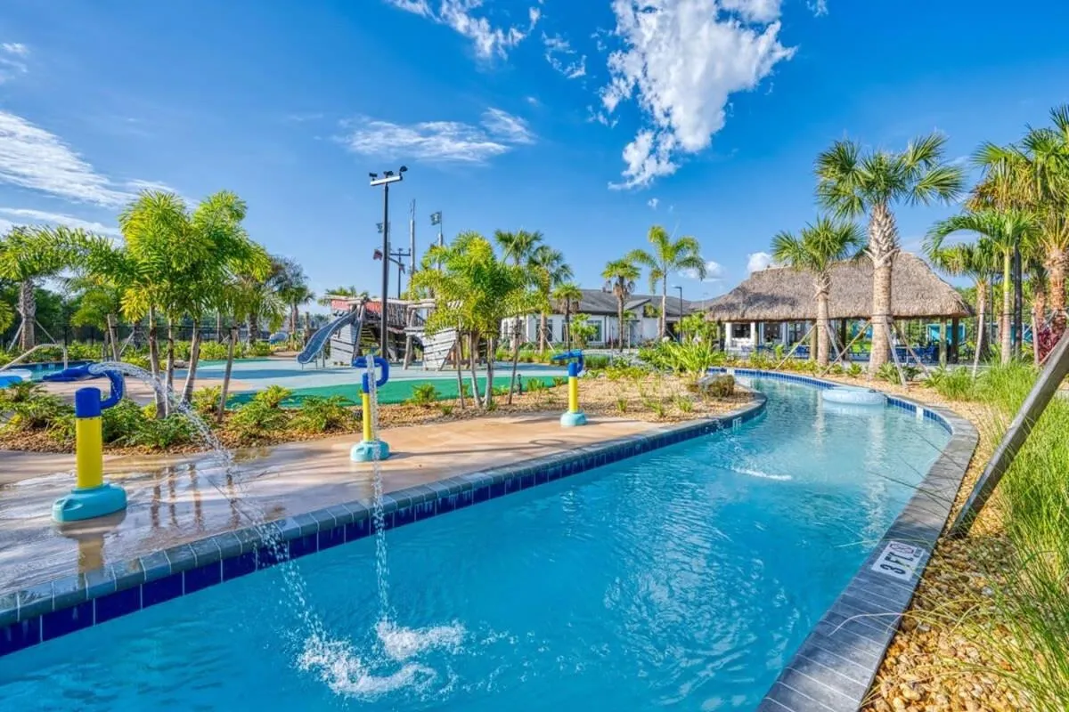 Brand new home themed bedrooms prime location