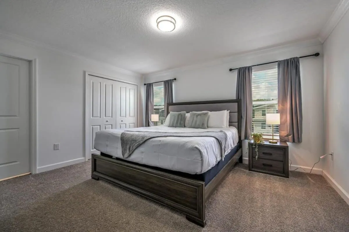 Bed in Brand new home themed bedrooms prime location