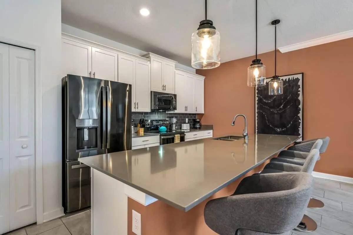 Brand new home themed bedrooms prime location