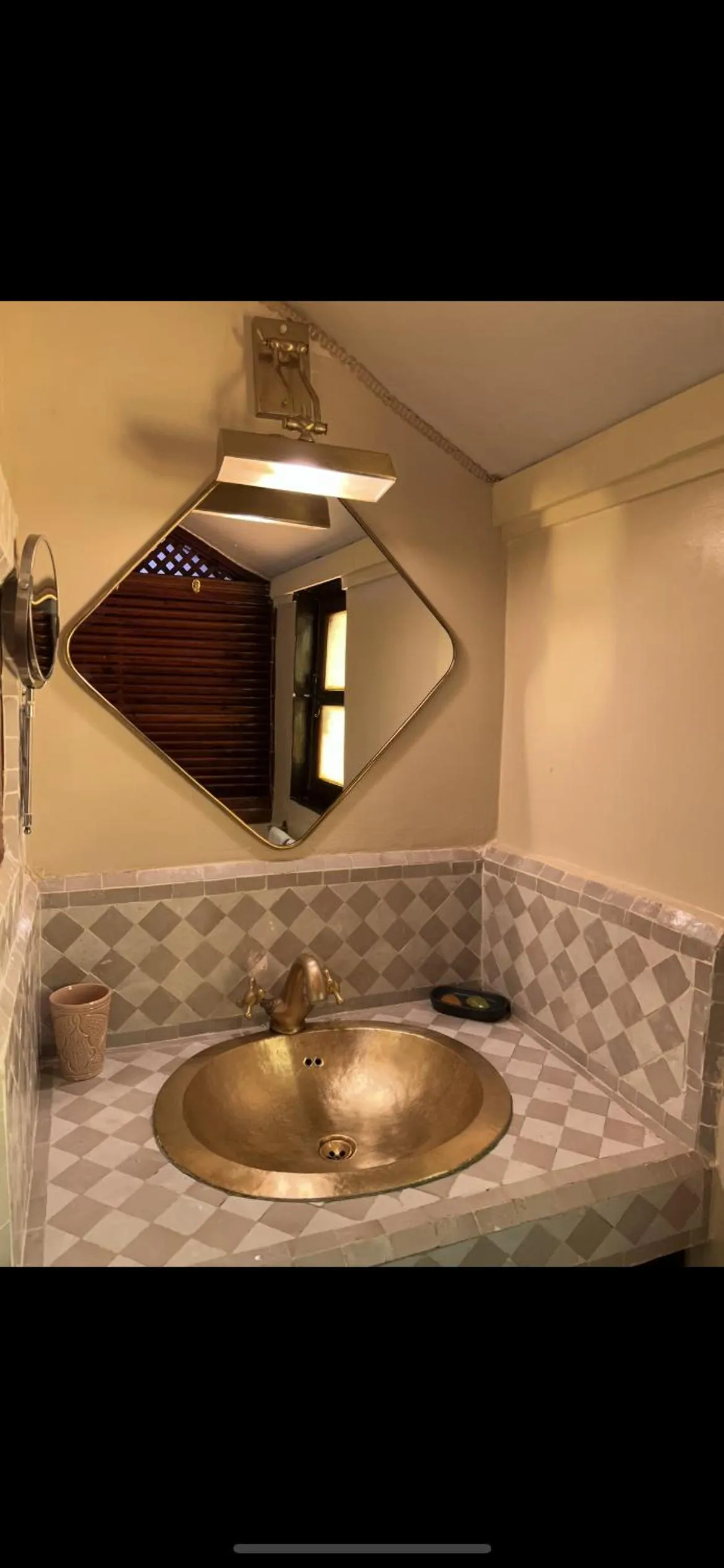 Bathroom in Riad Des Arts