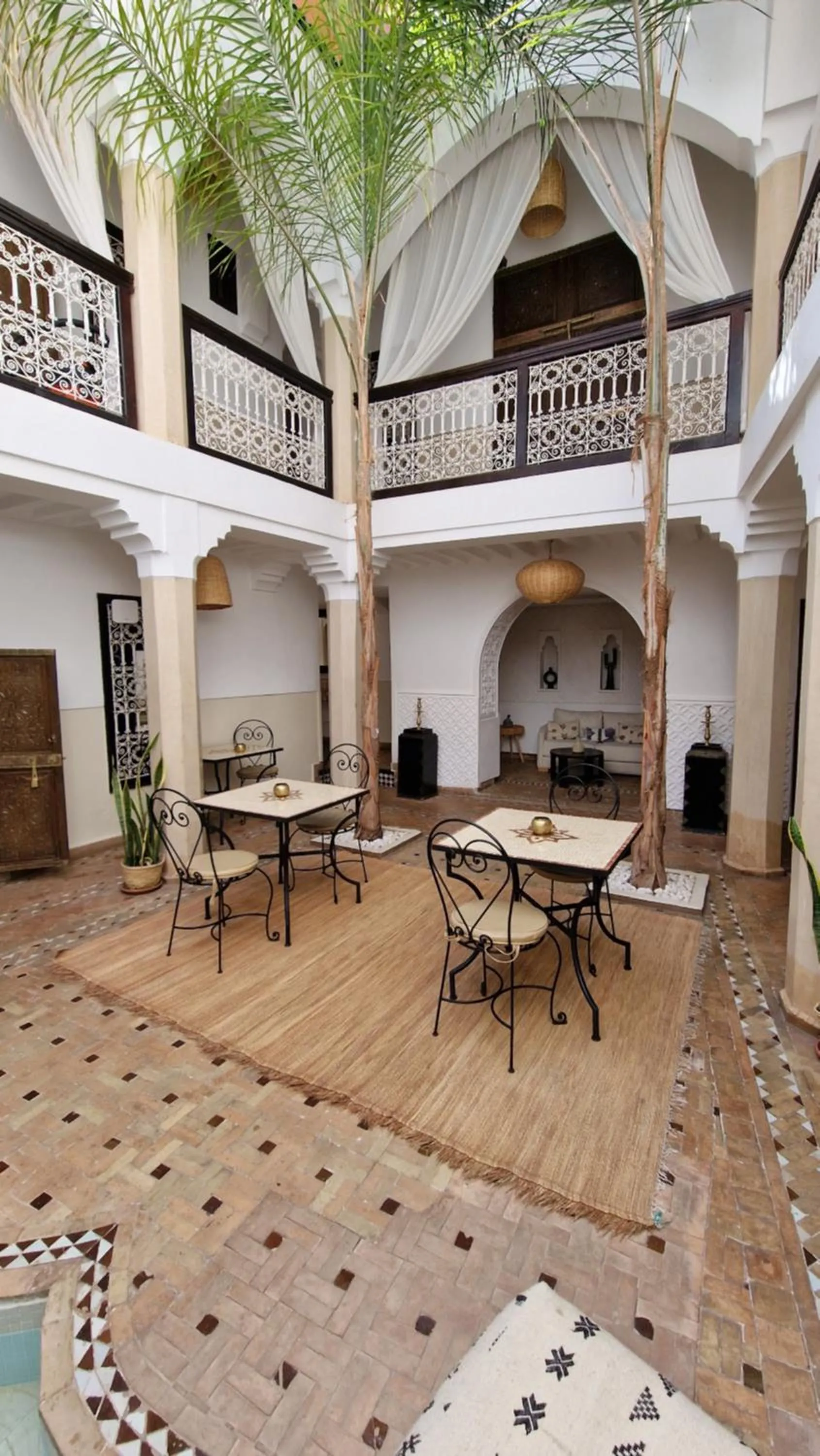 Property building in Riad Des Arts