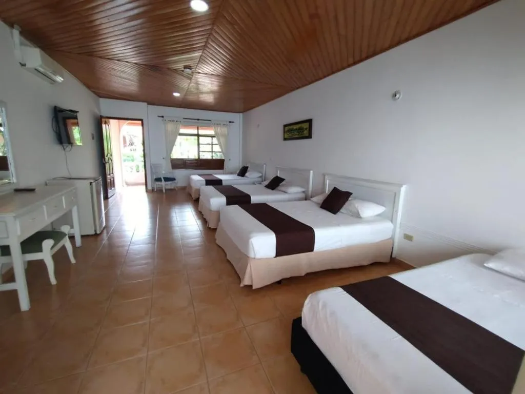 Standard Family Room in Hotel Sunrise By Hype