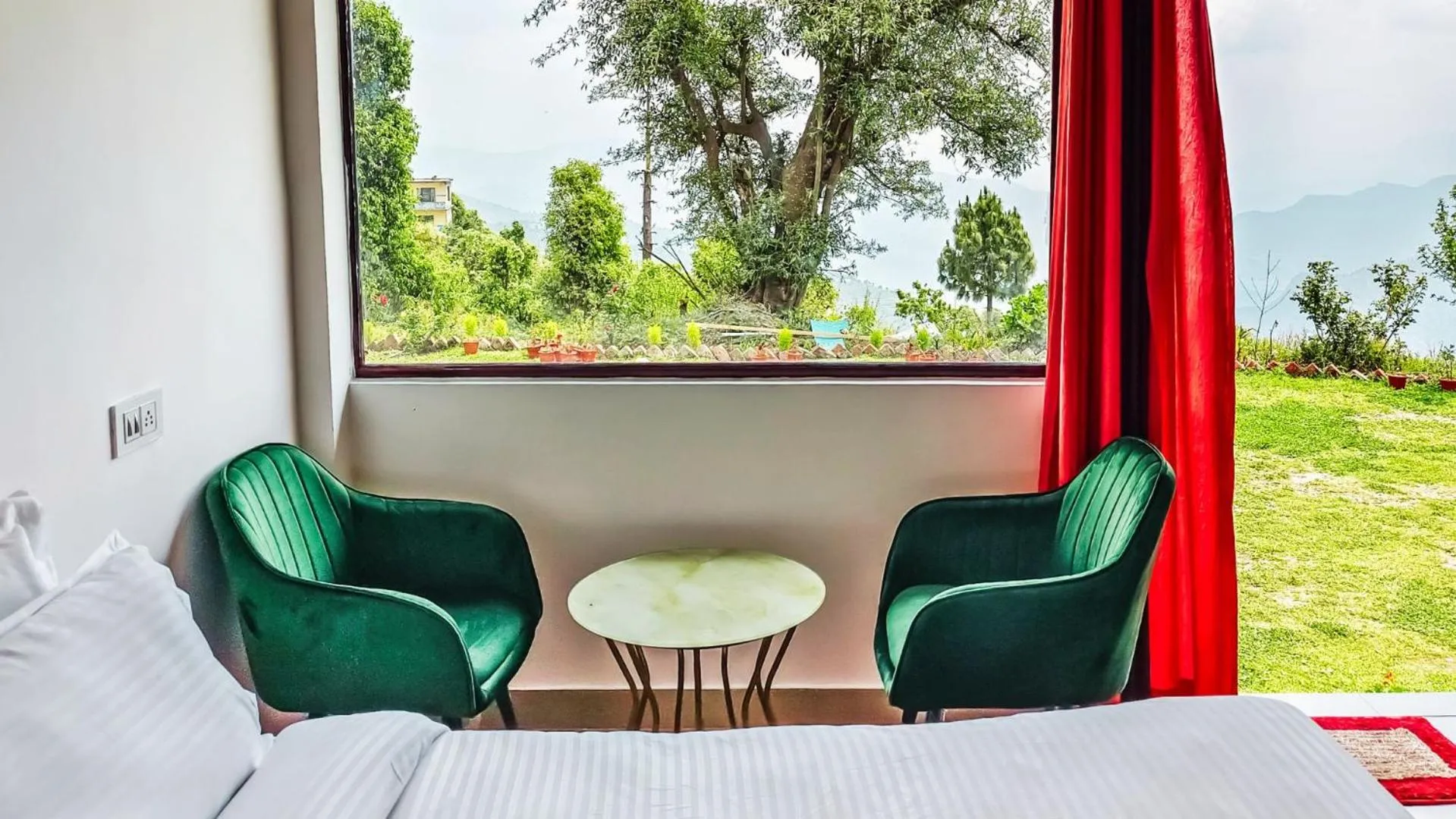 Seating area in Haut Monde King's Paradise Resort