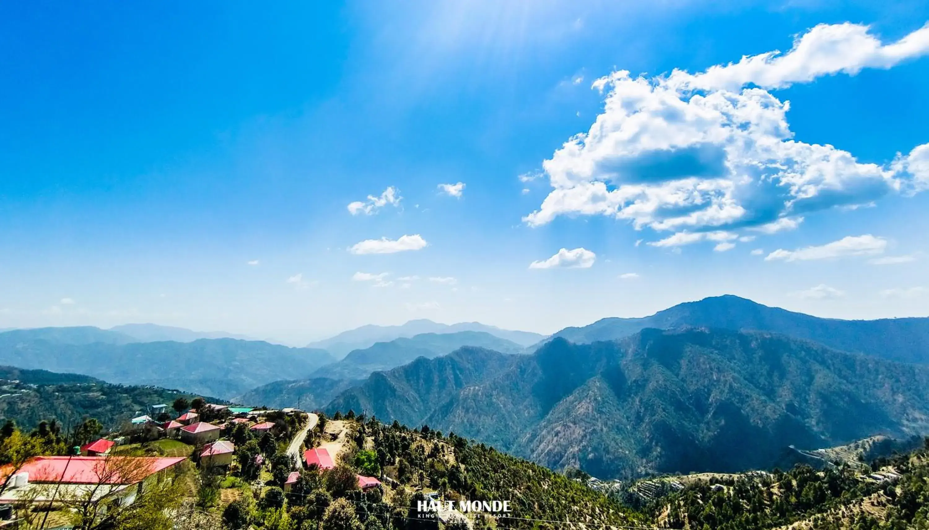 Mountain view in Haut Monde King's Paradise Resort Mountain view in Haut Monde King's Paradise Resort