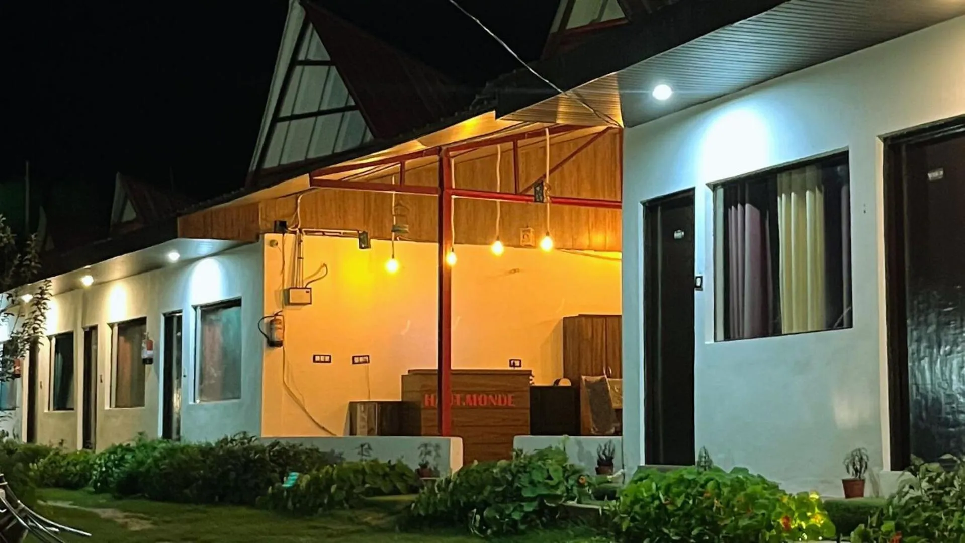 Property building in Haut Monde King's Paradise Resort