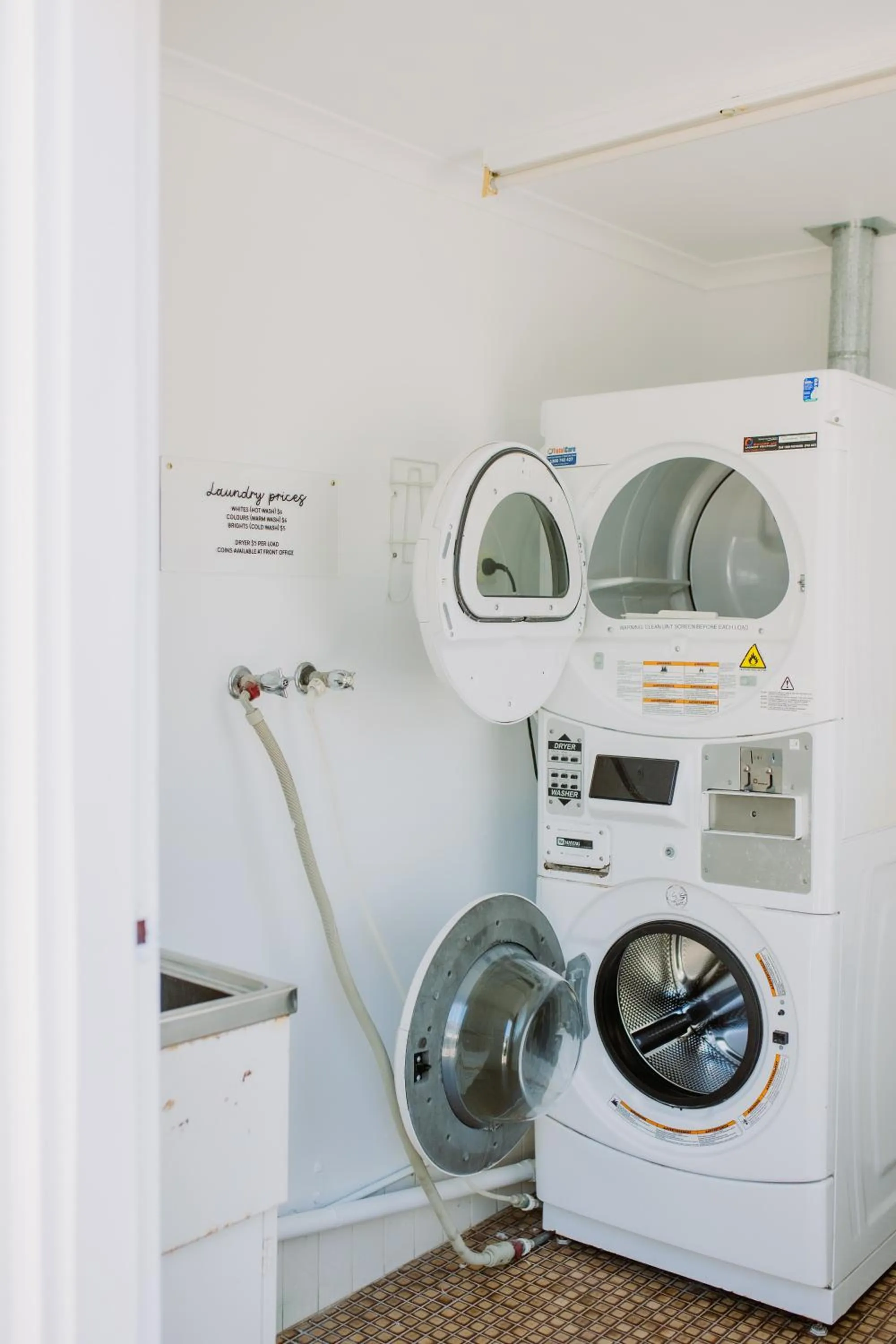 laundry in PanCo Victor Harbor