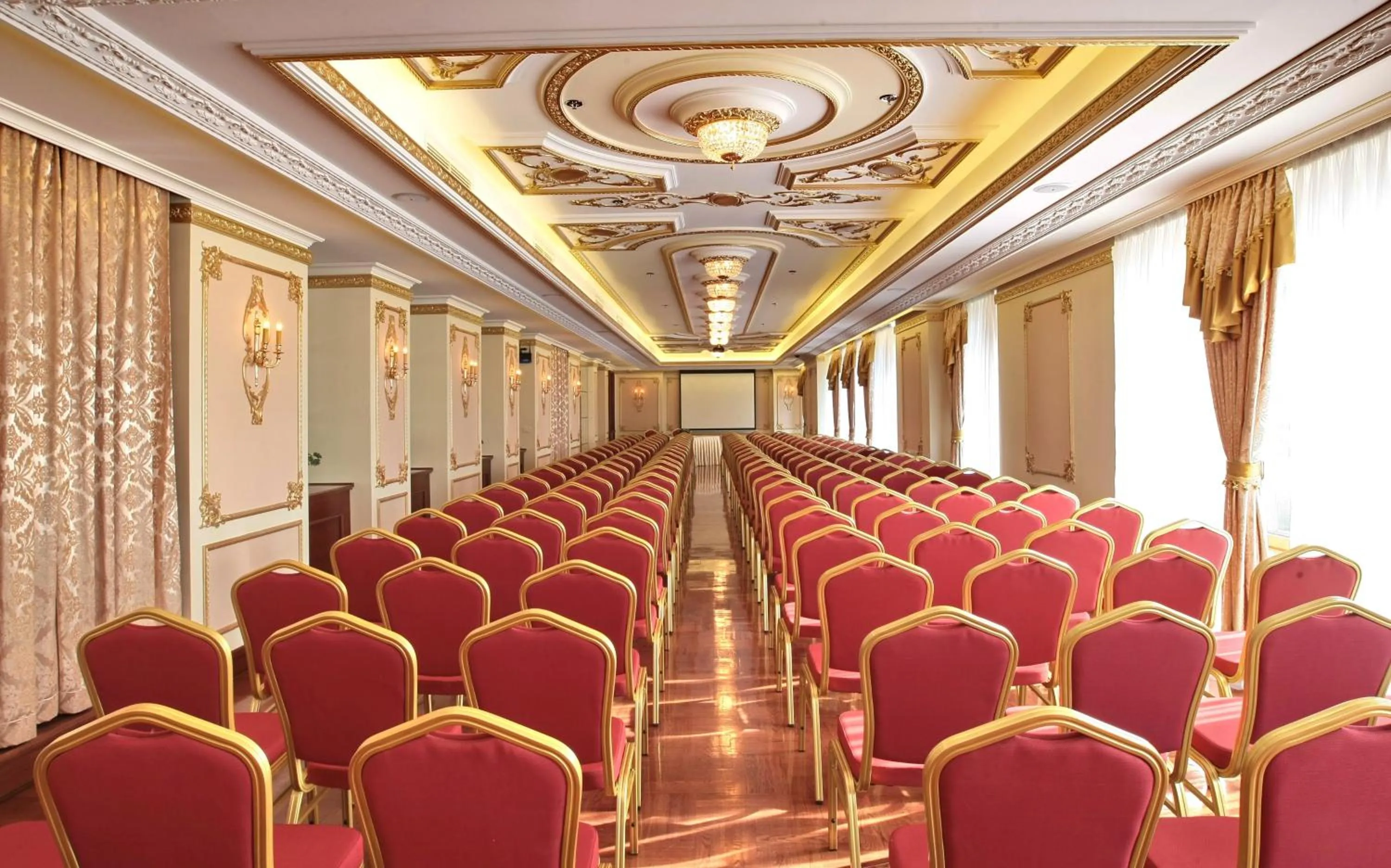 Business facilities in Hotel Moskva