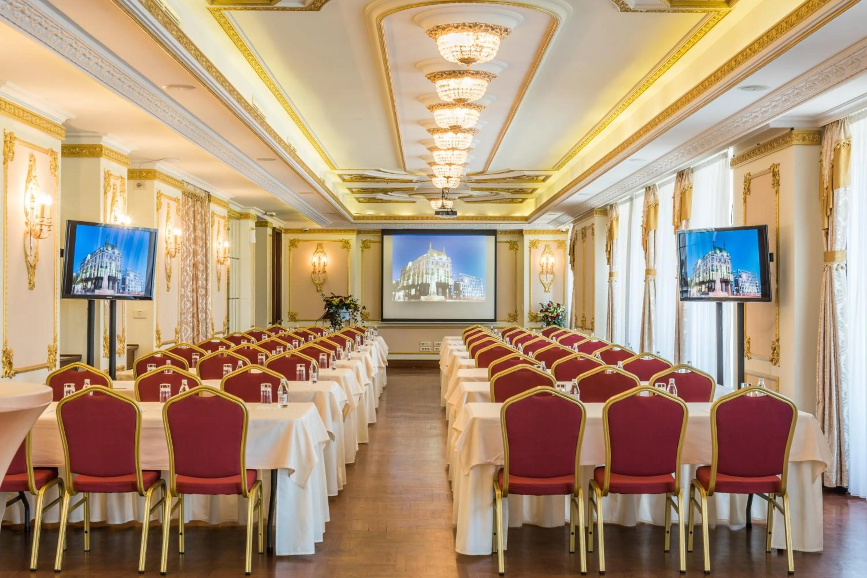 Meeting/conference room in Hotel Moskva