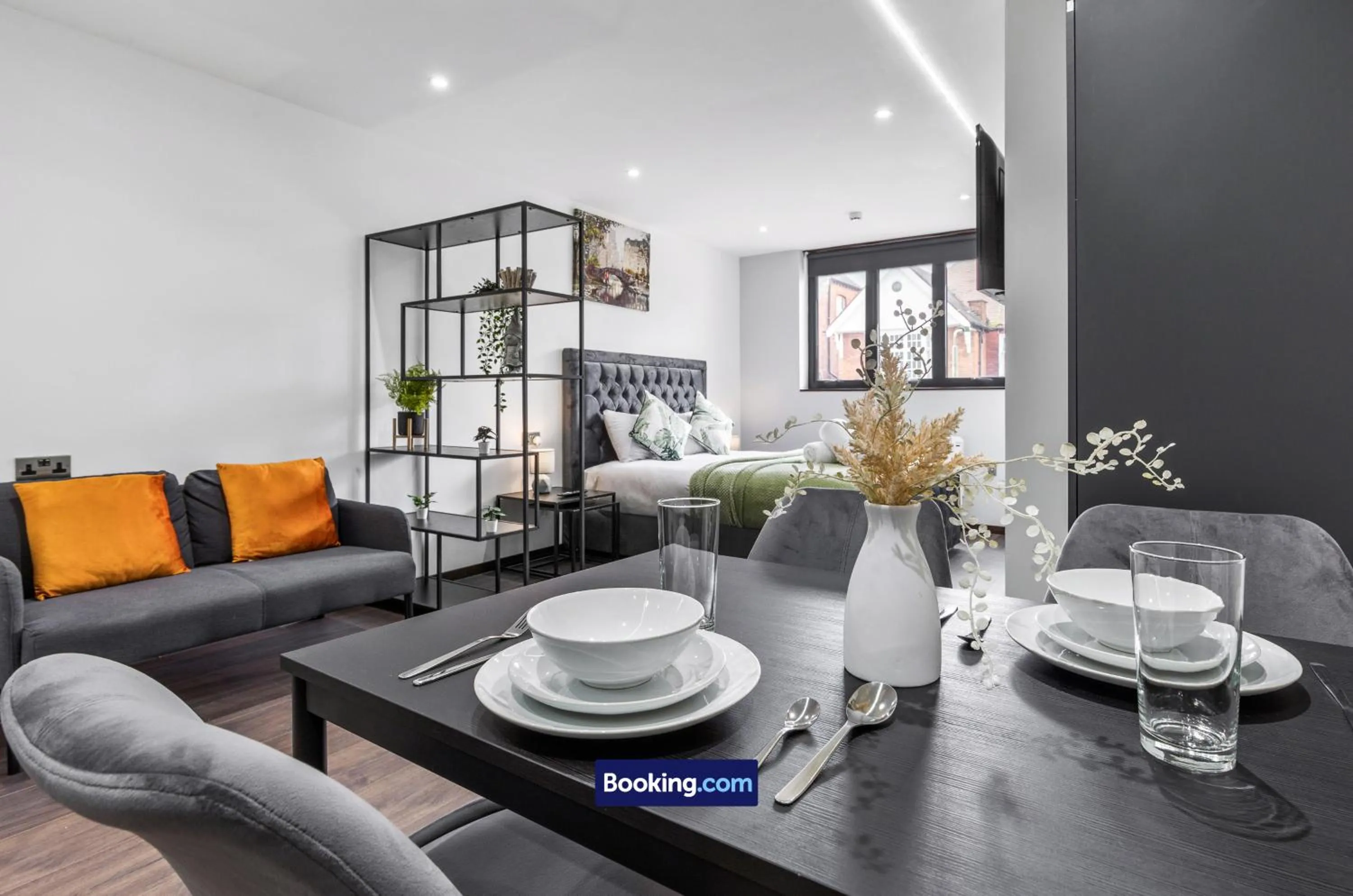 Living room in Stylish Studio Apt By Stay Smart Short Lets & Serviced Accommodation Woodstock With Free WiFi