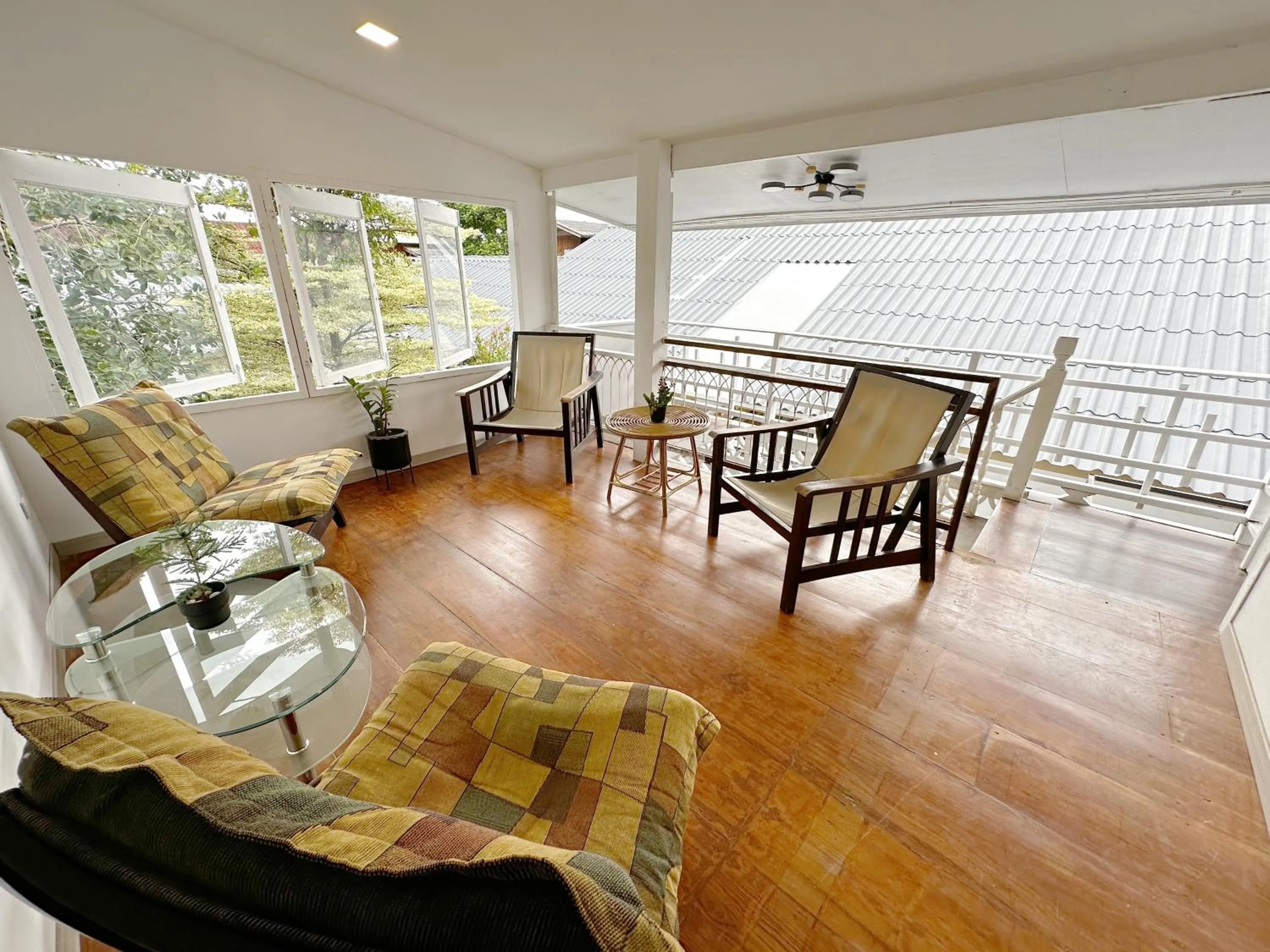 SherVa101 Home and Hostel