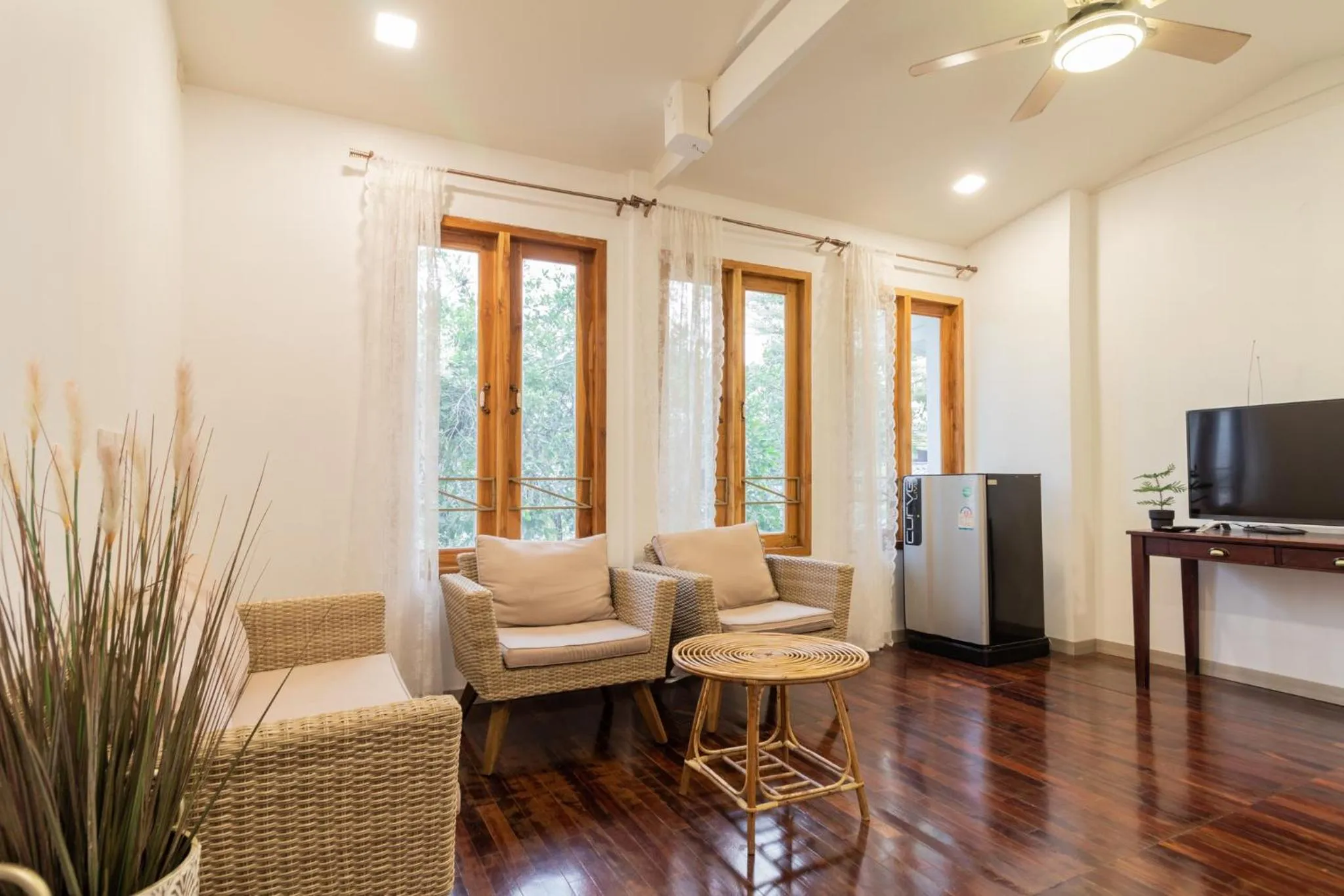 SherVa101 Home and Hostel